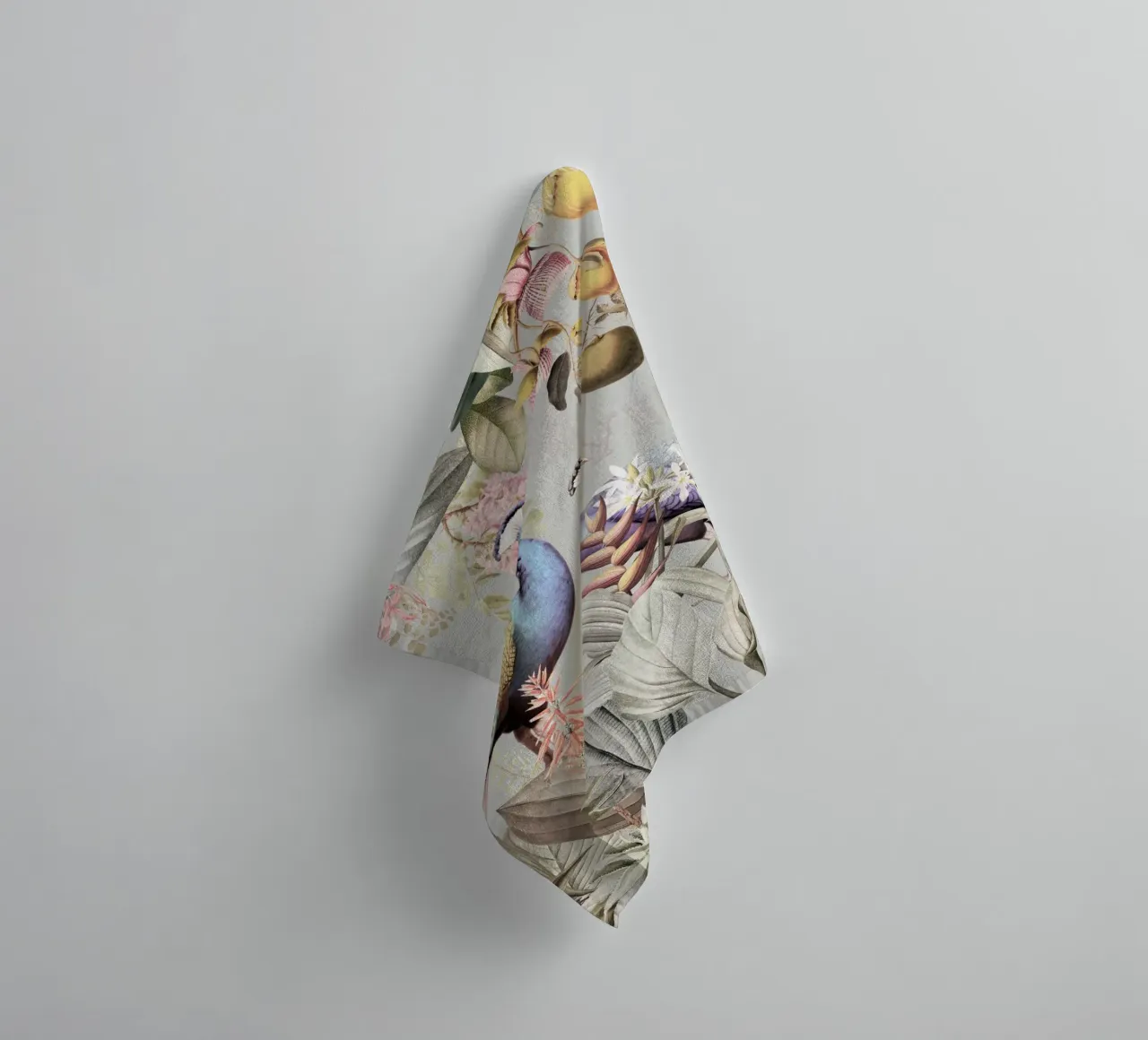 Piume esotiche in Paradiso 2 asciugamano da bagno da Vintage World - Uta Naumann