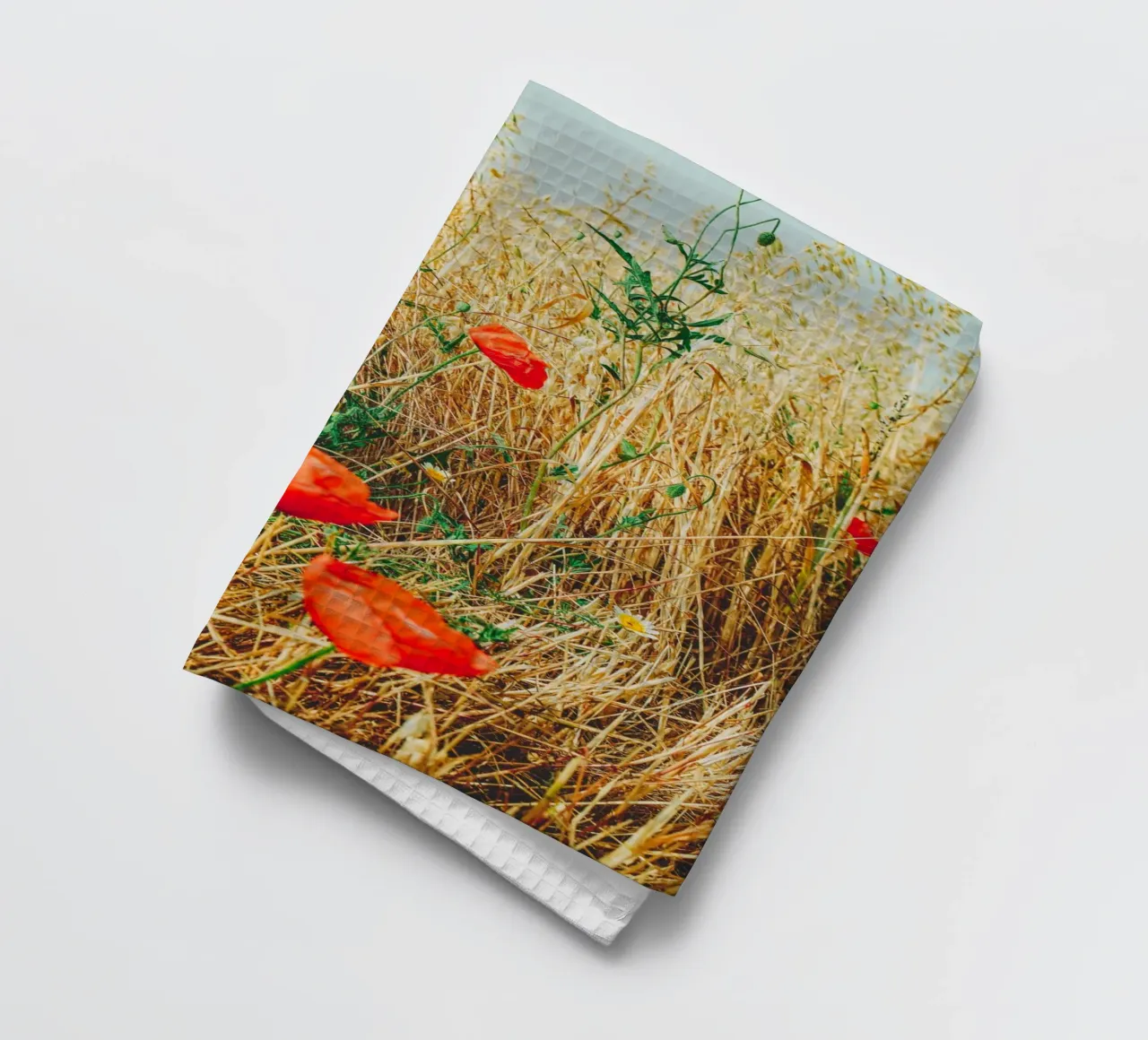 Des coquelicots dans un champ d'été - Photographie de Majorque torchon de Bold and Retro