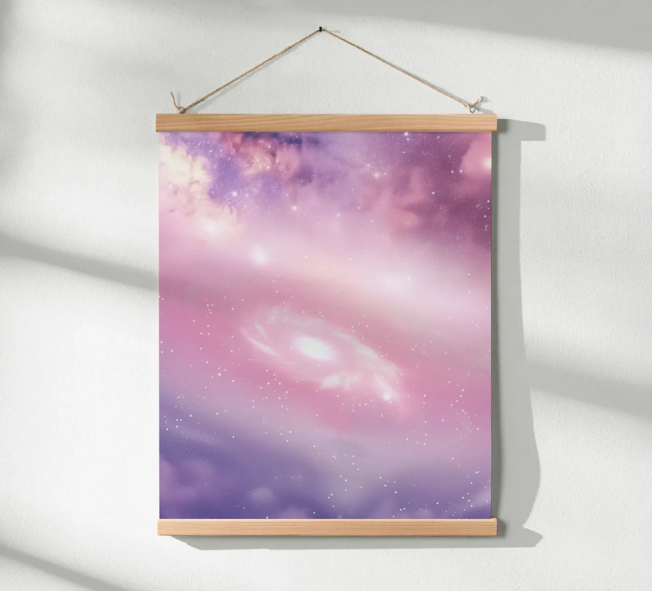 Rosa Viola Galassia Spirale Universo Celeste Stelle Astratto poster con telaio in plastica da Gentle Echoes Art