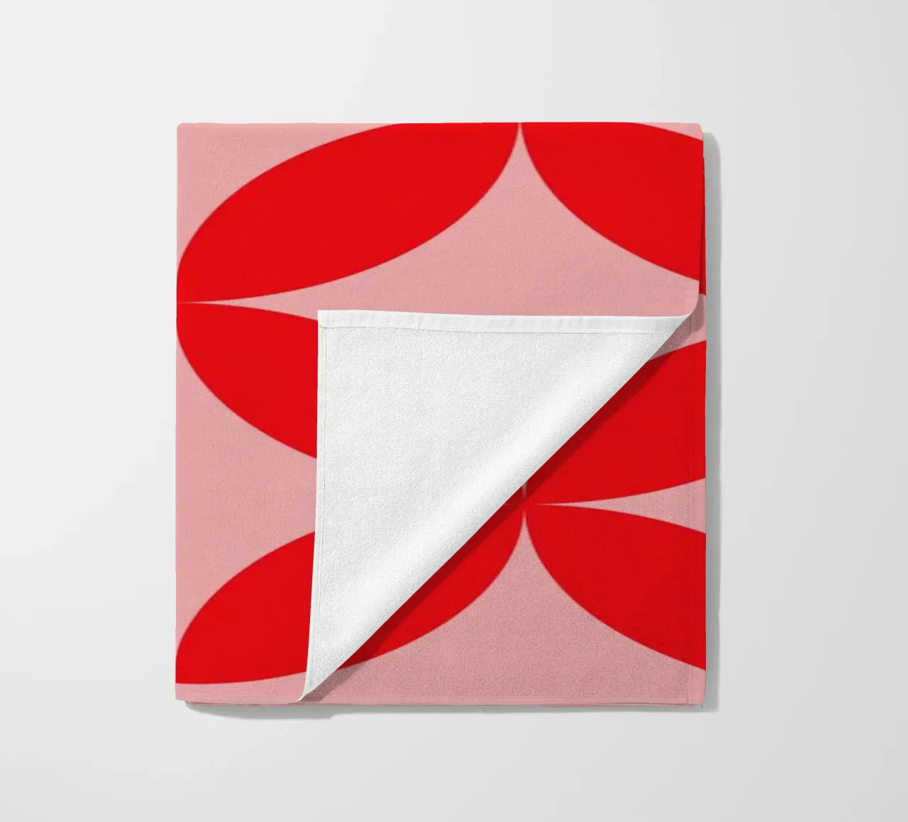 Motivo rosso Bauhaus telo mare da Whole©