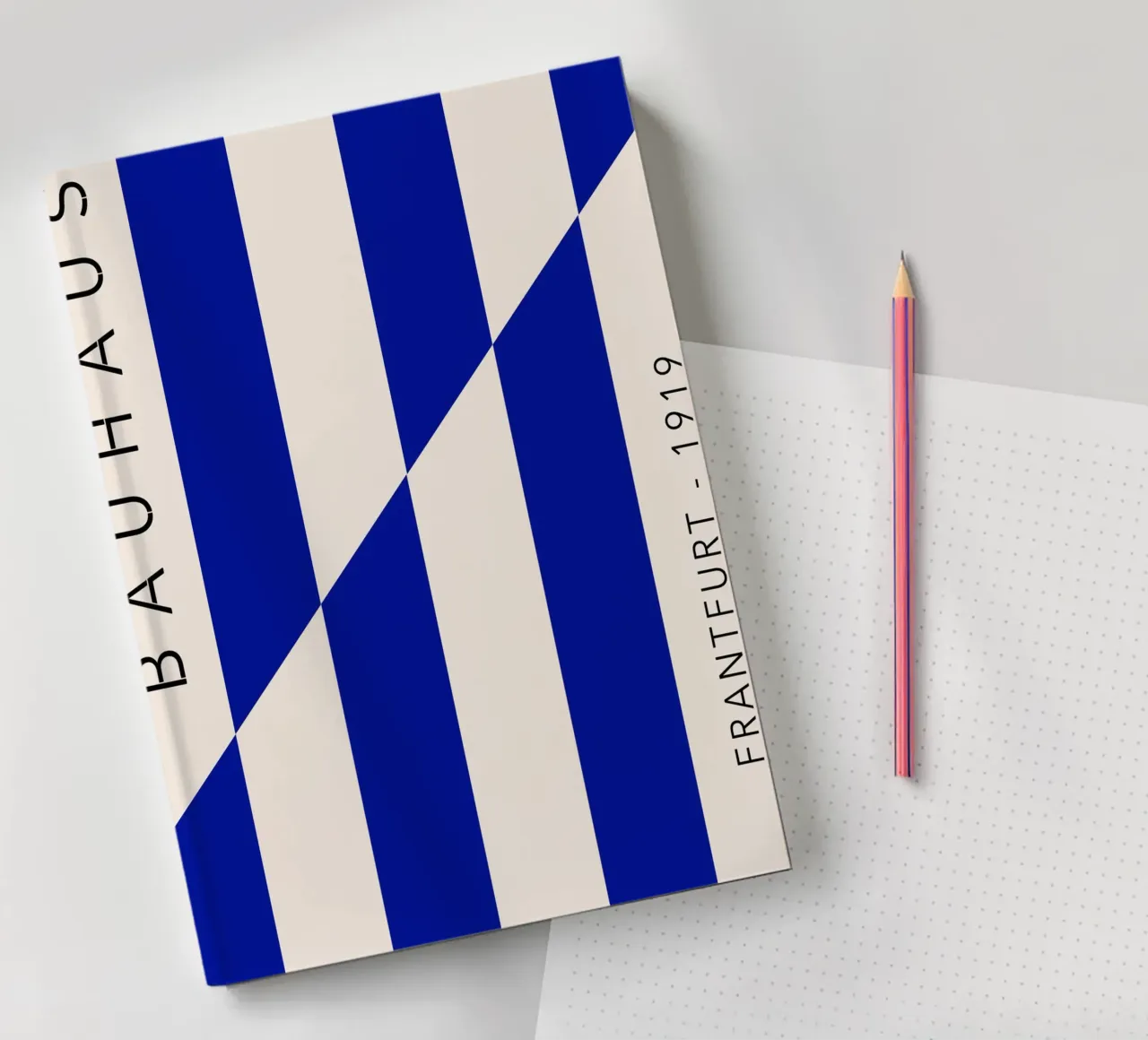 Bauhaus Blaue Streifen Notizbuch von Whole©
