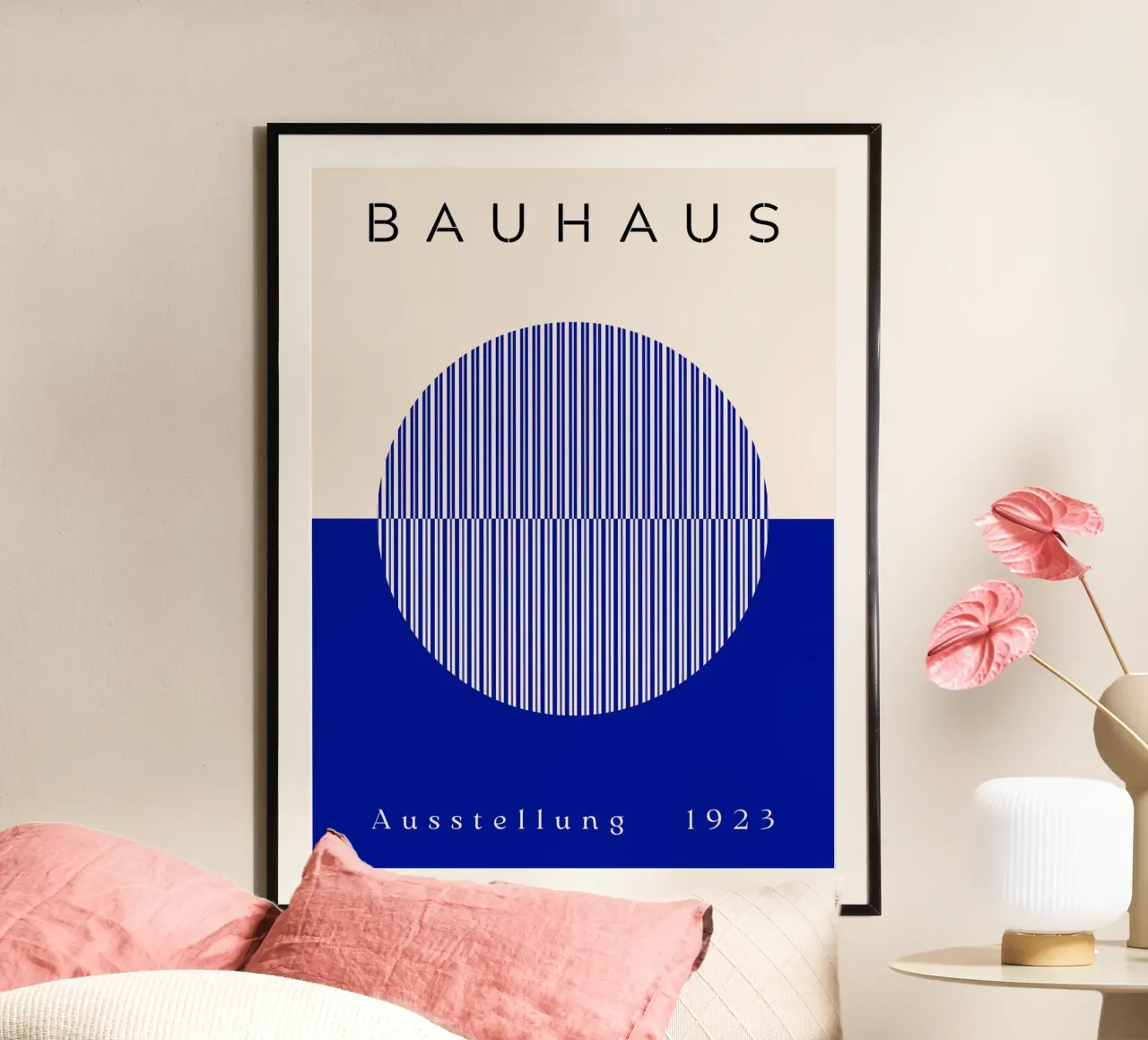 Cerchi Bauhaus blu poster con telaio in alluminio da Whole©