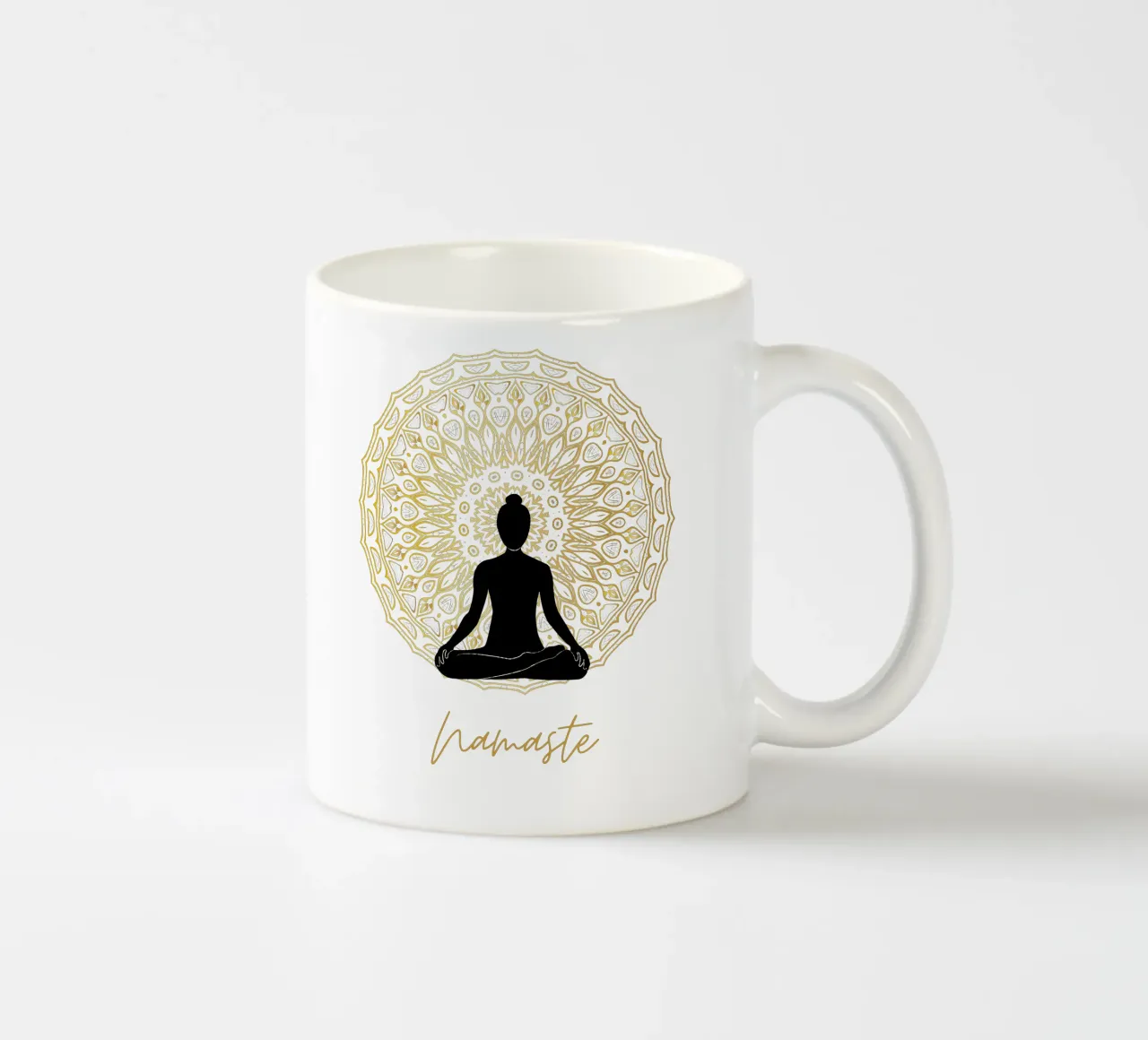 Namaste con la sagoma di una persona tazza in ceramica da ArtDesign by KBK