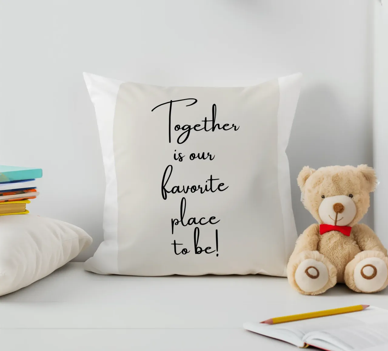 Ensemble, c'est notre lieu de prédilection coussin de ArtDesign by KBK