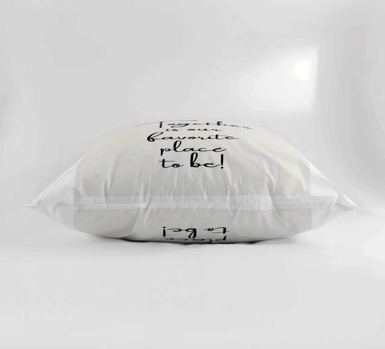 Ensemble, c'est notre lieu de prédilection coussin de ArtDesign by KBK