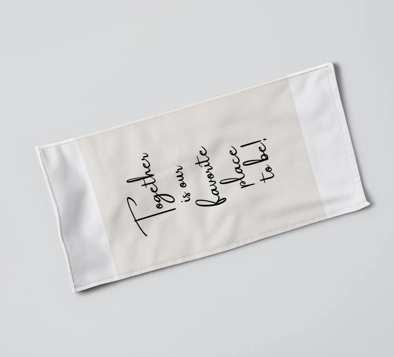 Ensemble, c'est notre lieu de prédilection serviette de bain de ArtDesign by KBK