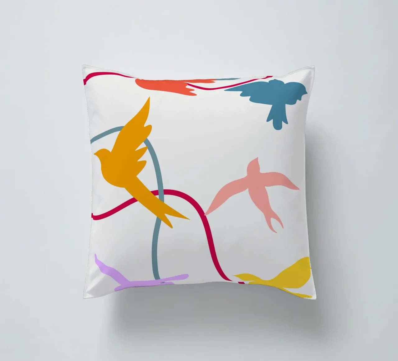 Colorful birds in flight cuscino da LisaArtes