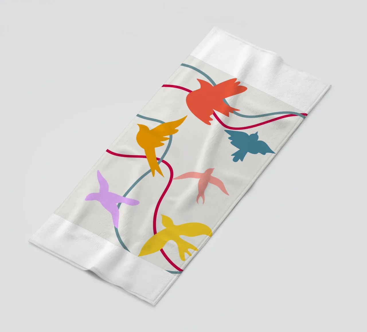 Colorful birds in flight telo mare da LisaArtes