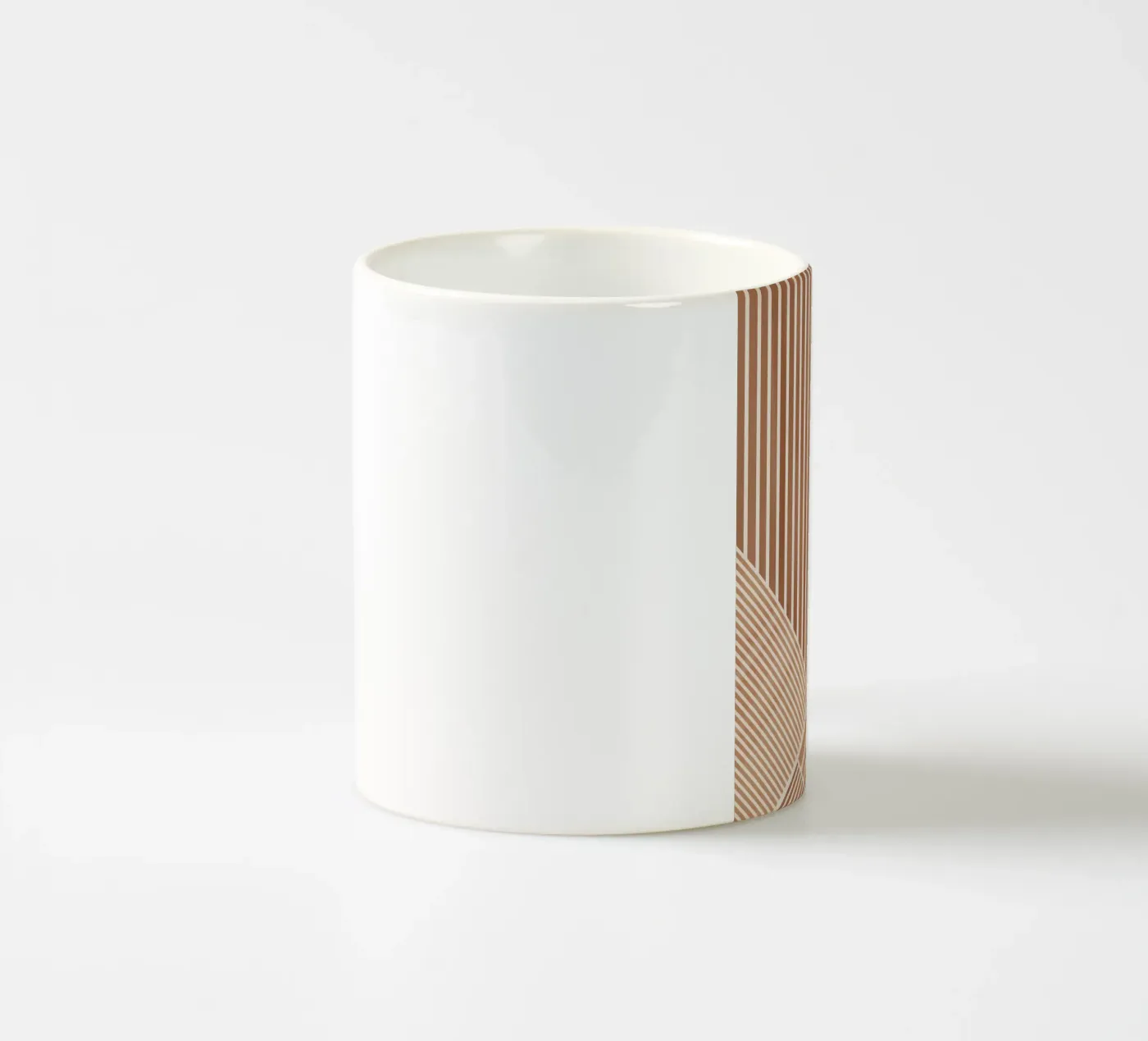 Geometric Pattern with Parallel Lines Keramik Tasse von Melloi Art Print