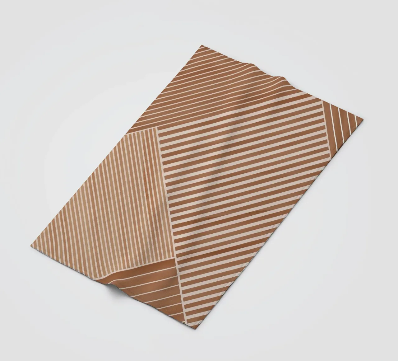 Geometrisches Muster mit diagonalen Linien Fleecedecke von Melloi Art Print