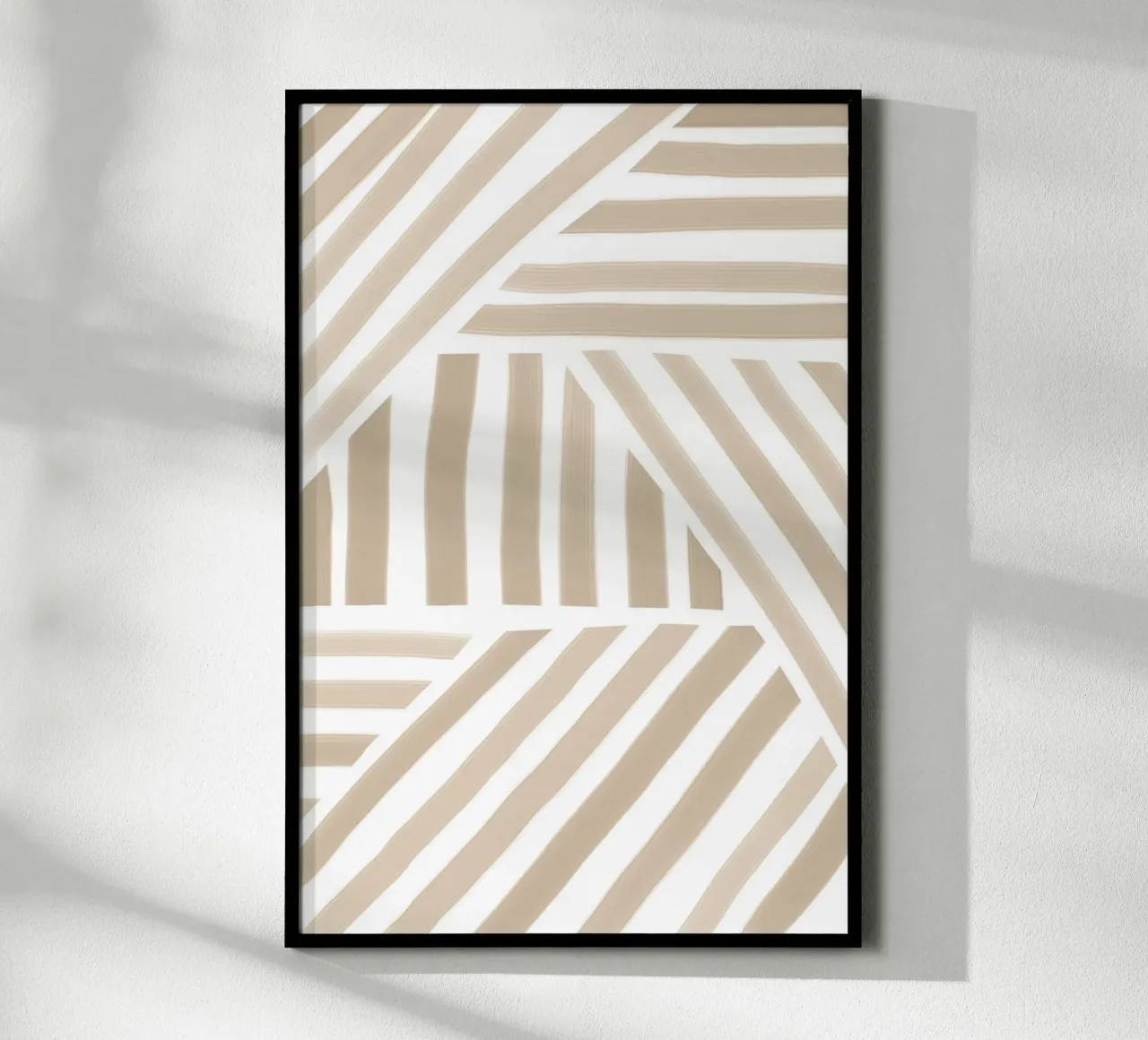 Abstraktes geometrisches Streifenmuster in Beige und Weiß Poster mit Kunststoffrahmen von Melloi Art Print