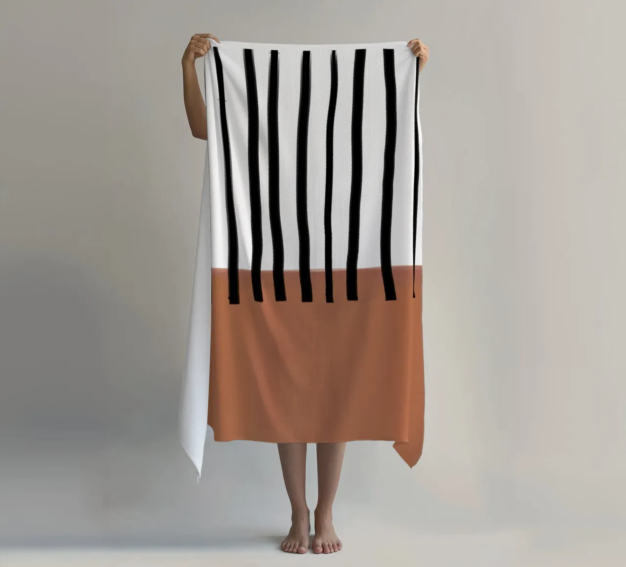 Linee verticali astratte e design rettangolare marrone telo mare da Melloi Art Print