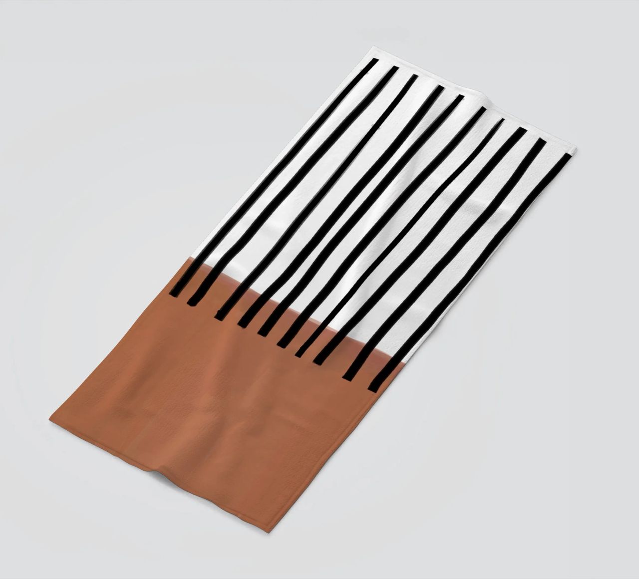 Linee verticali astratte e design rettangolare marrone telo mare da Melloi Art Print