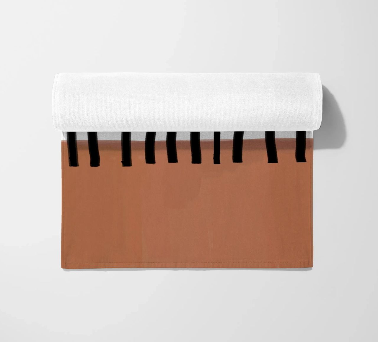 Linee verticali astratte e design rettangolare marrone telo mare da Melloi Art Print