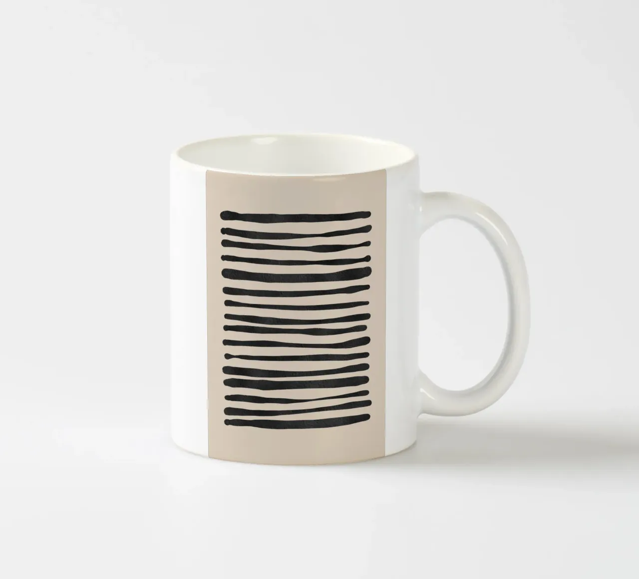 Linee ondulate astratte organiche nere tazza in ceramica da Melloi Art Print