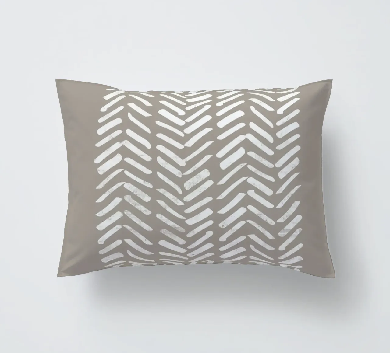 Motivo astratto Chevron con linee bianche cuscino da Melloi Art Print