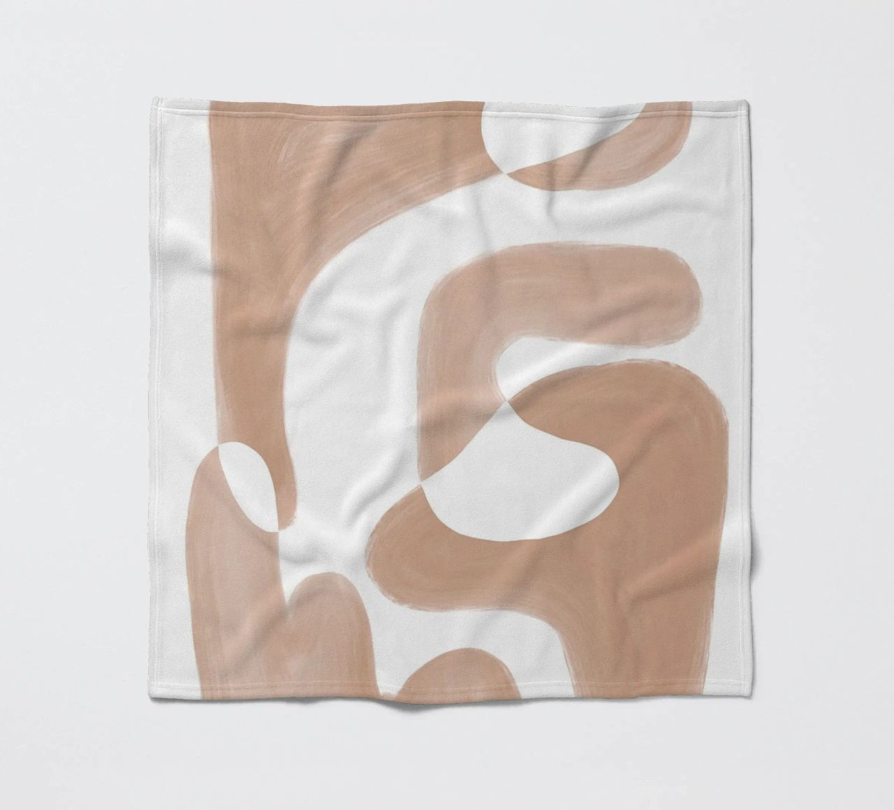 Abstrakte braune geschwungene Formen Fleecedecke von Melloi Art Print