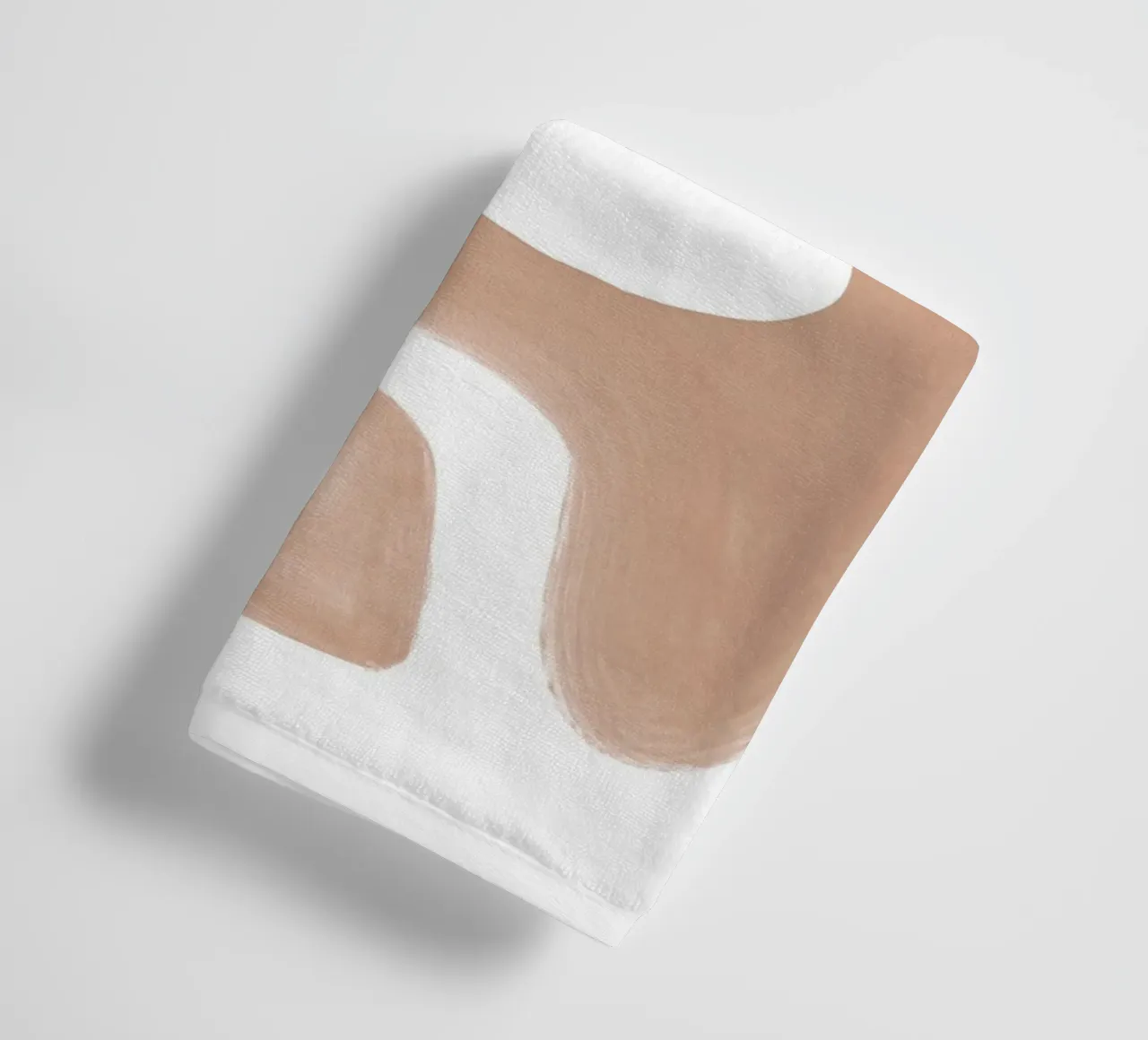 Forme astratte curve di colore marrone asciugamano da bagno da Melloi Art Print