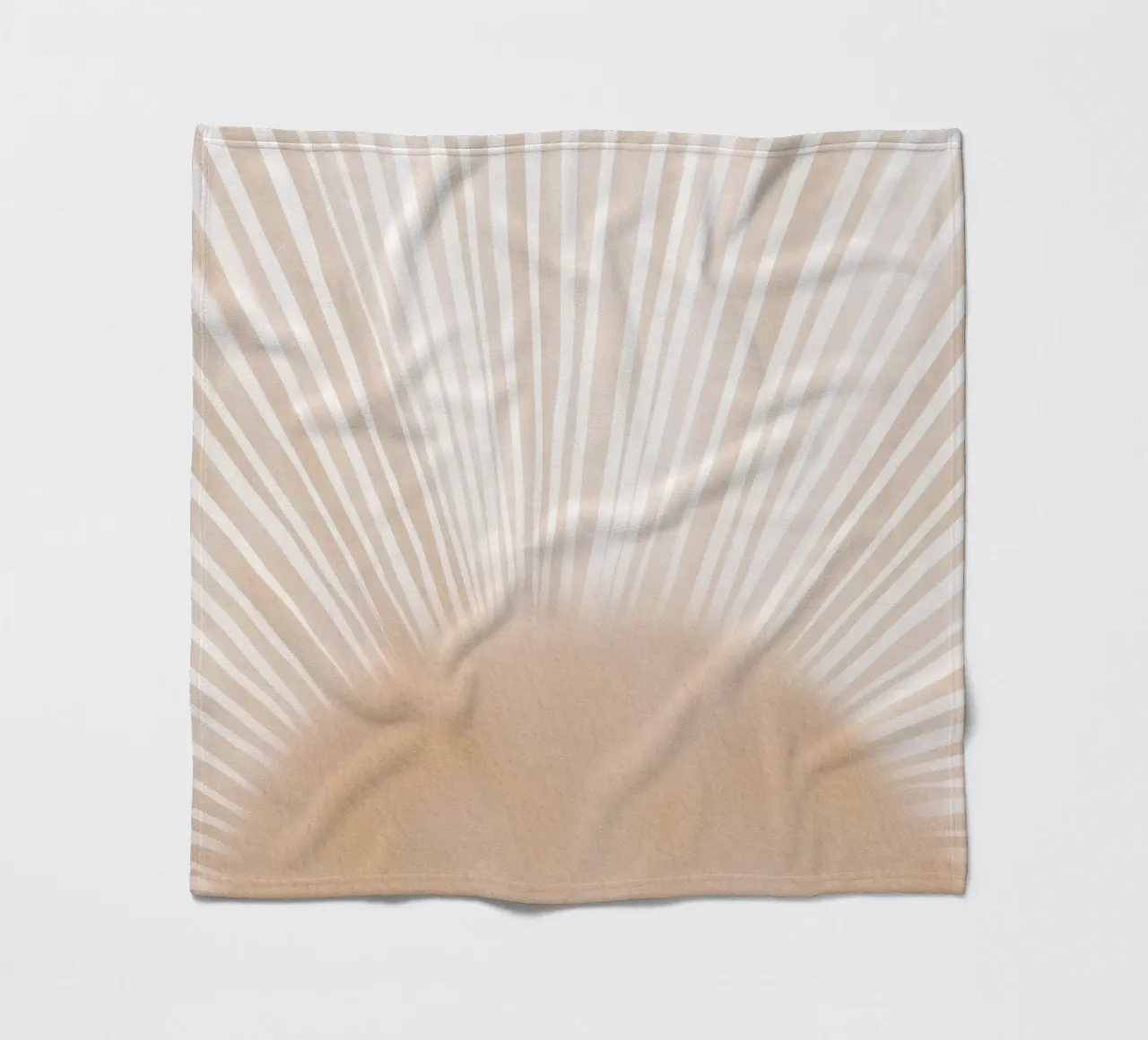 Raggi di luce solare coperta in pile da Melloi Art Print