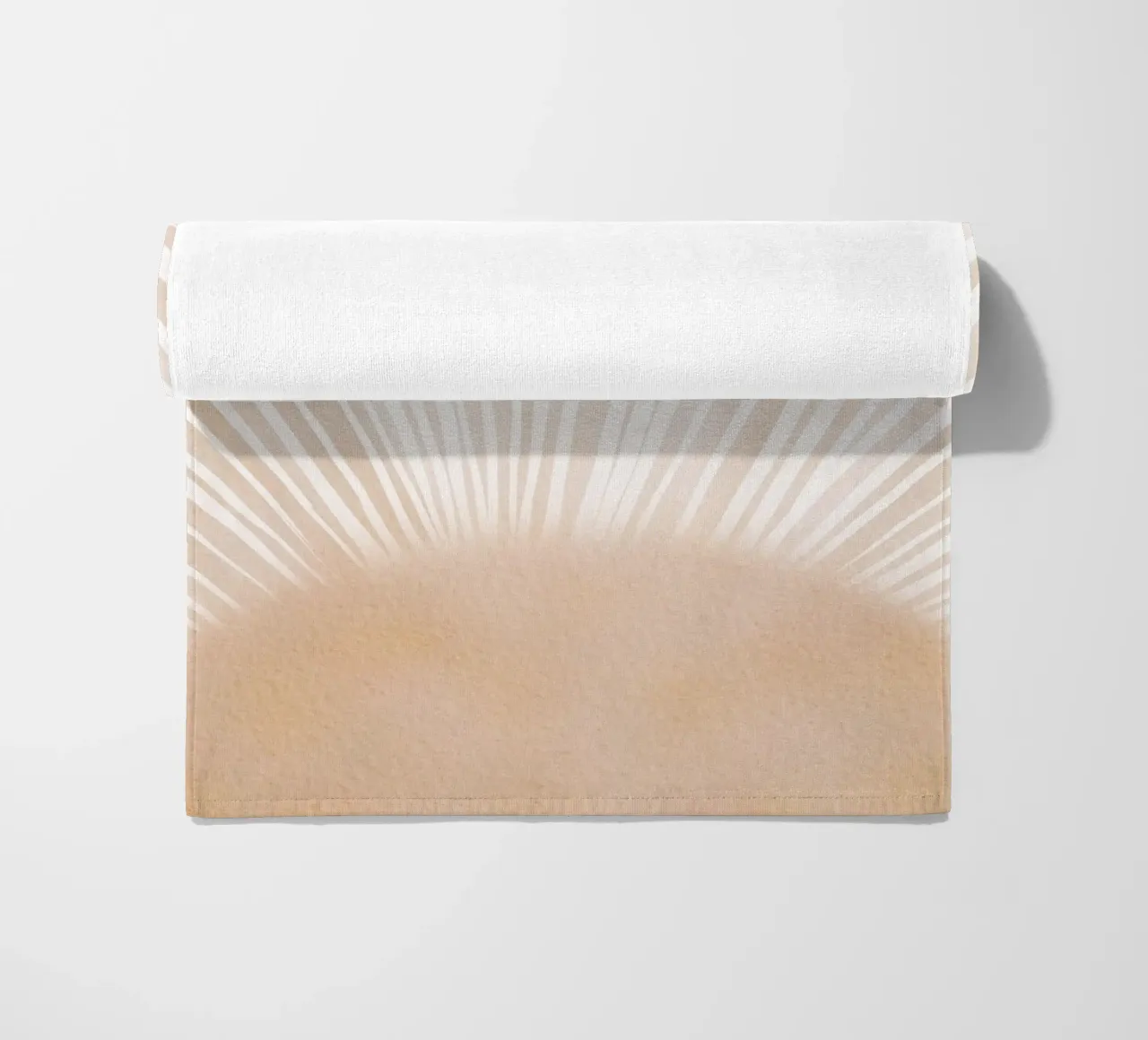 Raggi di luce solare telo mare da Melloi Art Print