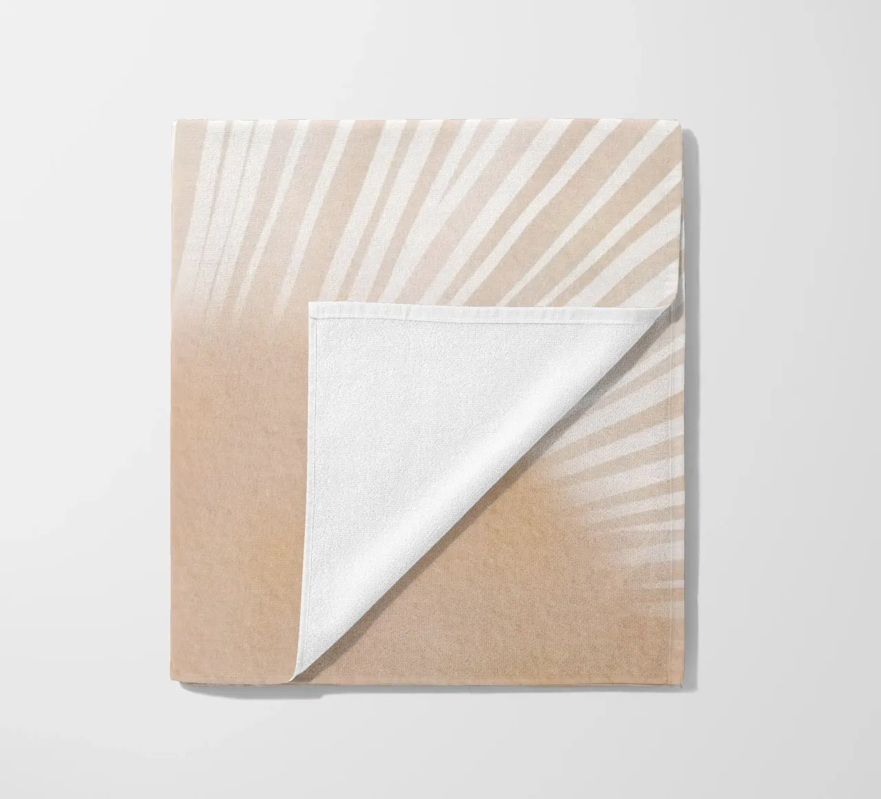 Raggi di luce solare telo mare da Melloi Art Print