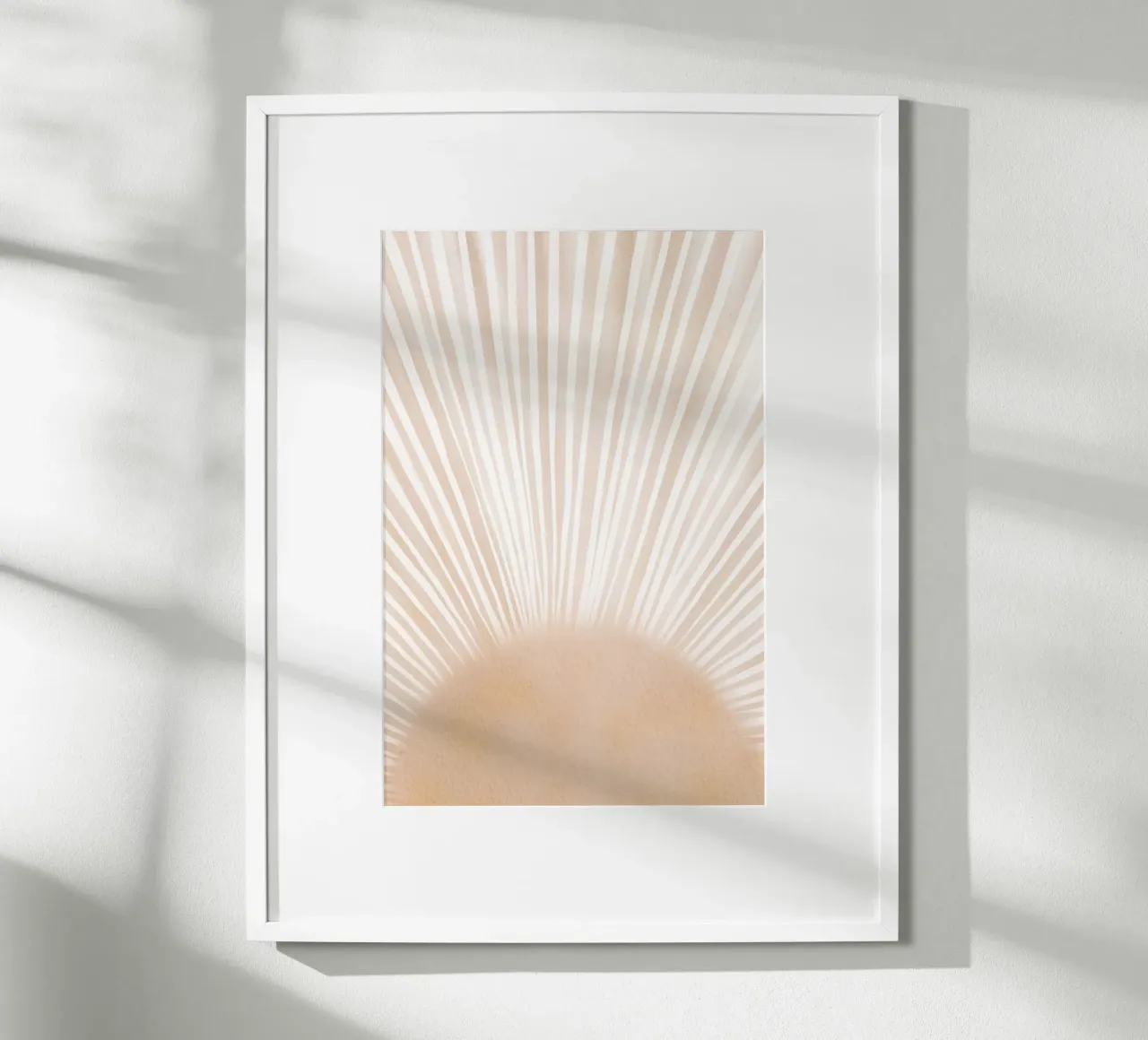 Raggi di luce solare poster con telaio in plastica da Melloi Art Print