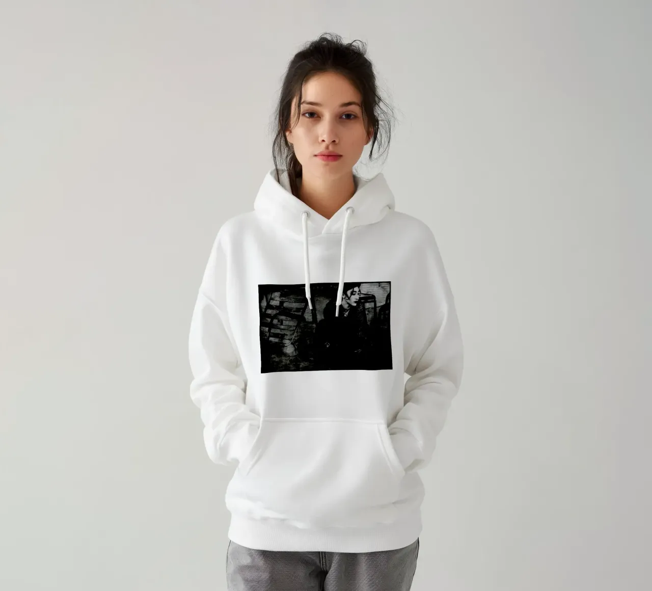 Insecure Hoodie von Sophie Etchart
