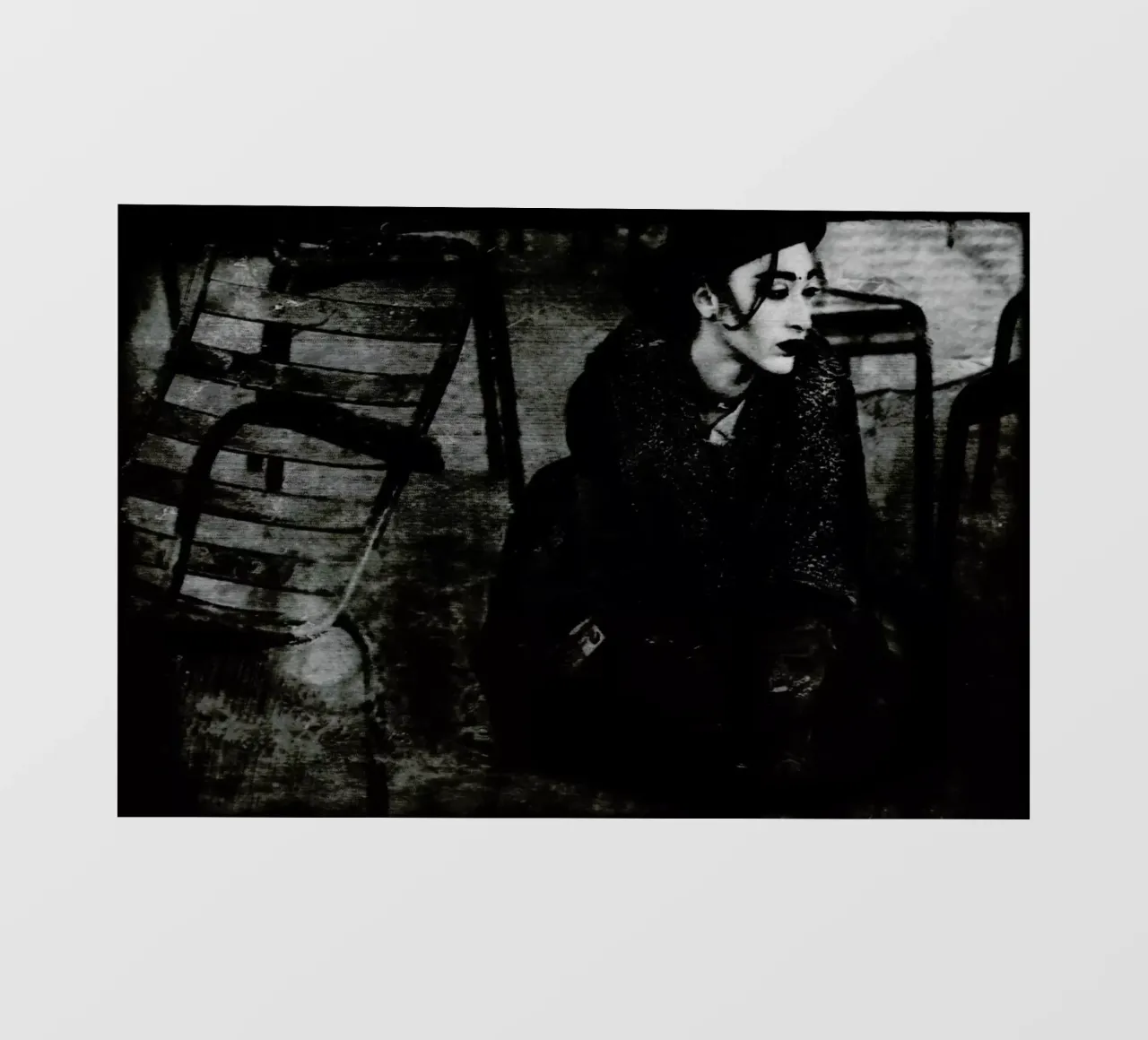 Insecure pellicola backlit da Sophie Etchart