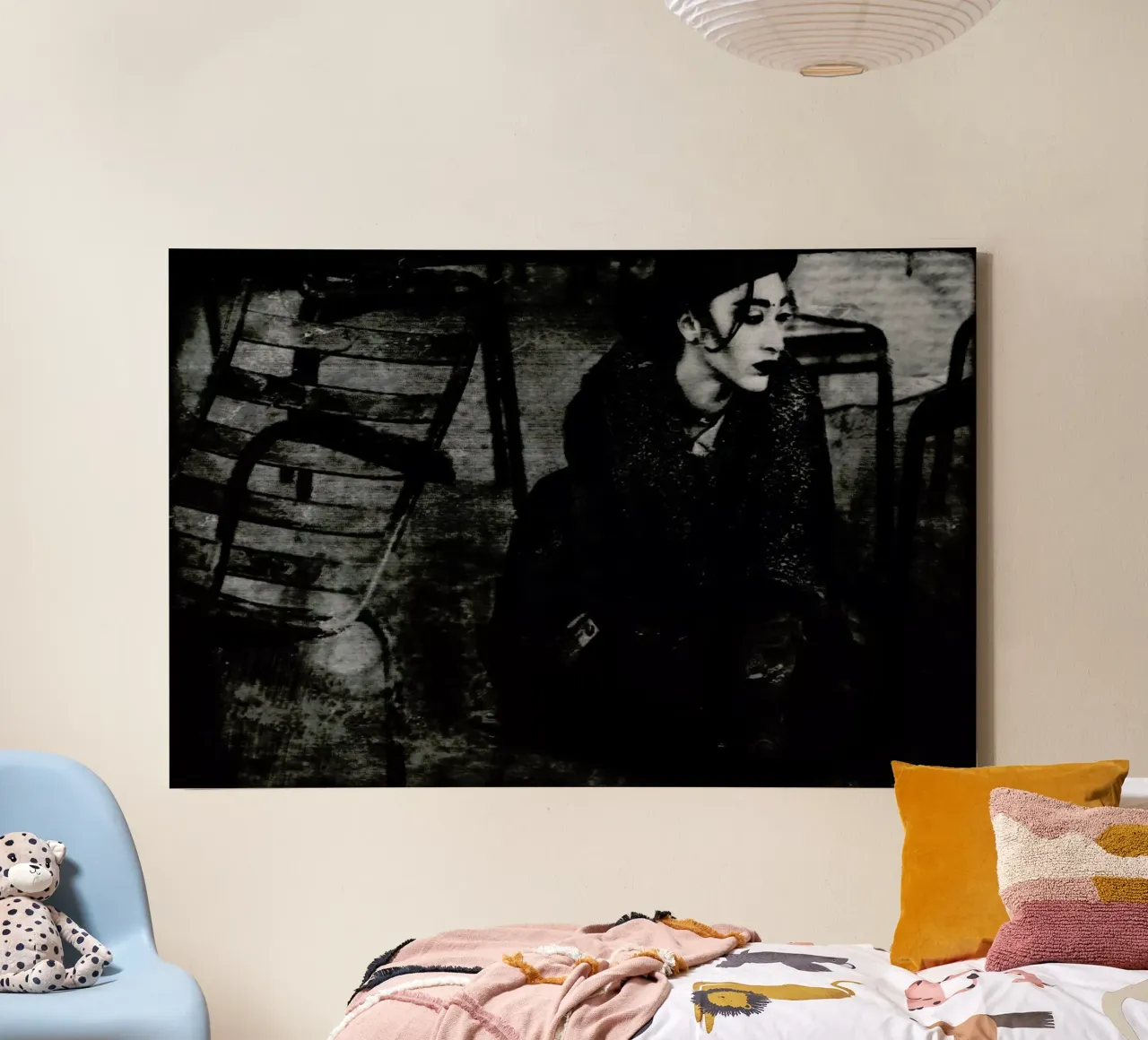 Insecure canvas by Sophie Etchart