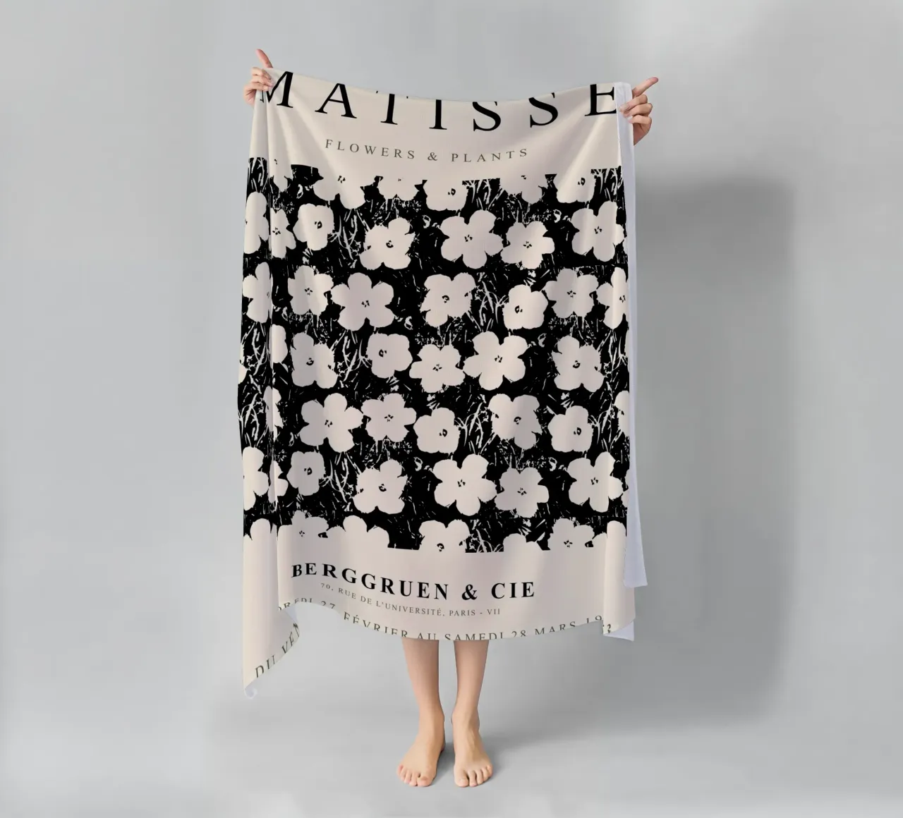 Matisse, motivo floreale in bianco e nero telo mare da Whole©