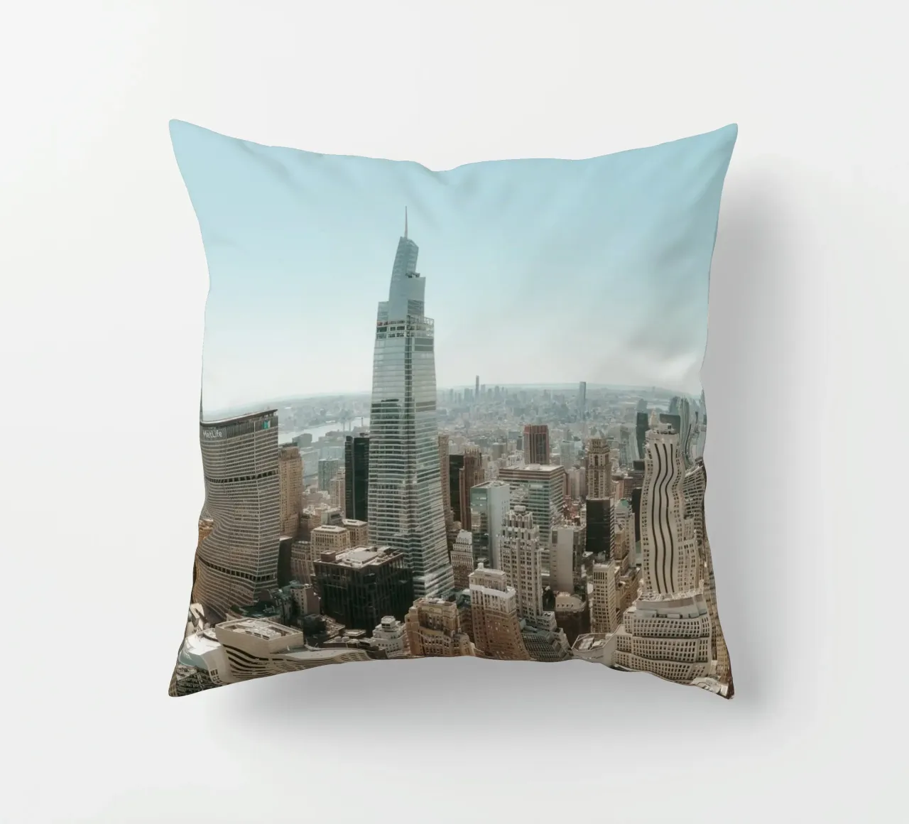 Manhattan Skyline View cuscino da thetraveller