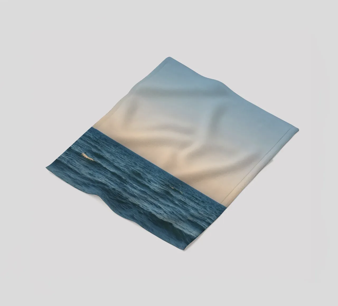 Mare calmo in Danimarca coperta in pile da thetraveller