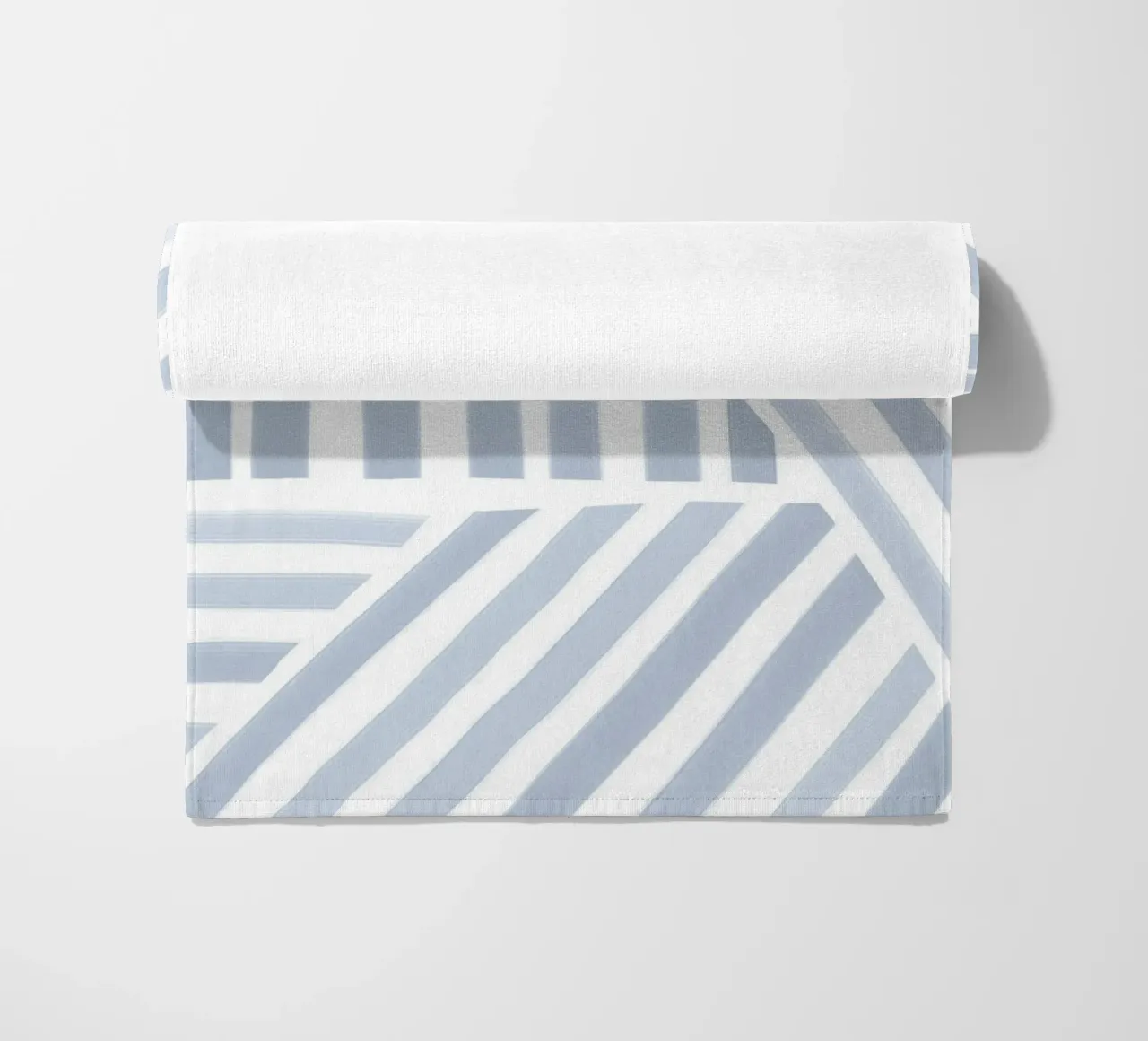 Motivo a righe bianche e blu telo mare da Melloi Art Print