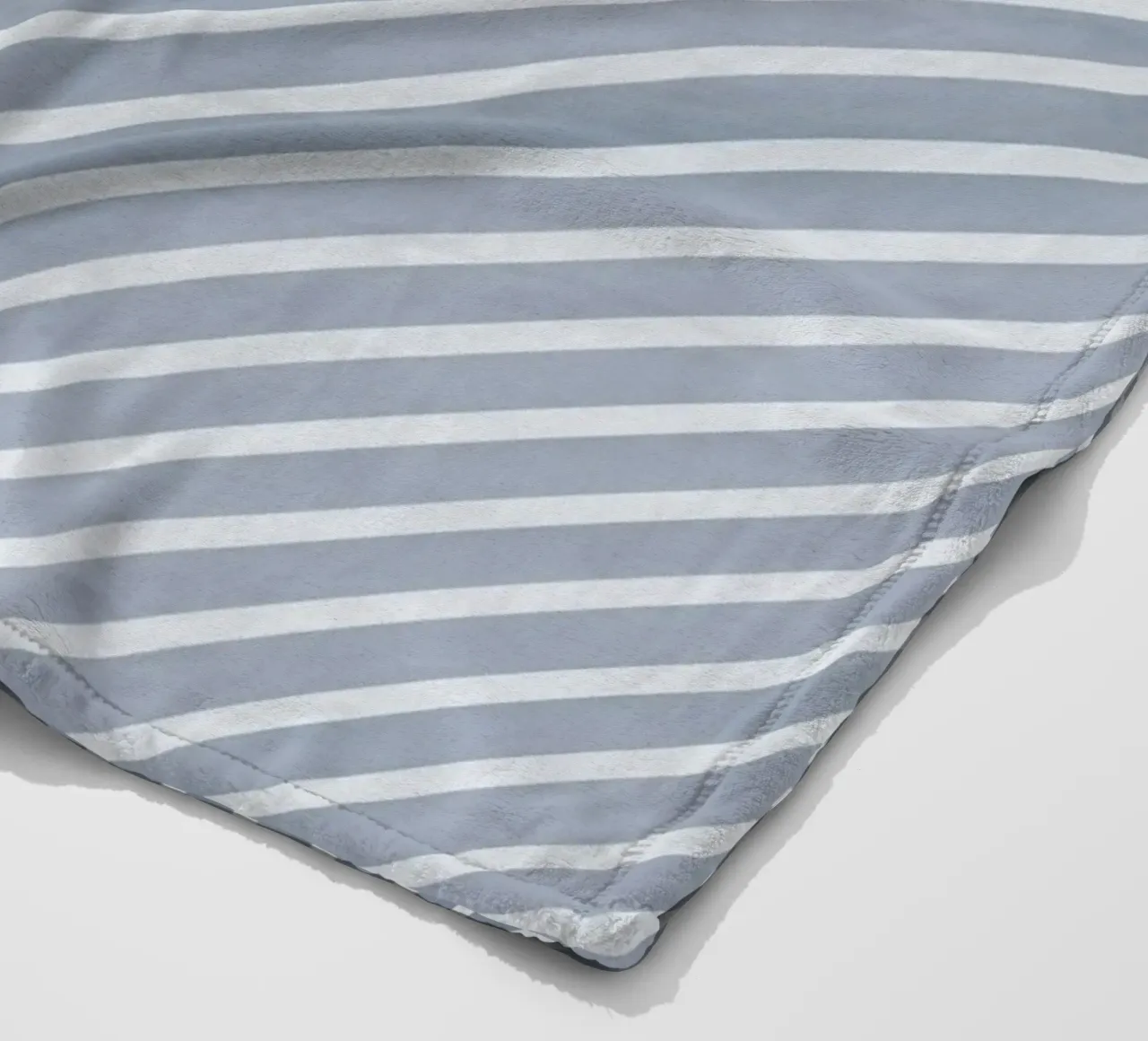 Geometrico a righe bianche e azzurre coperta in pile da Melloi Art Print