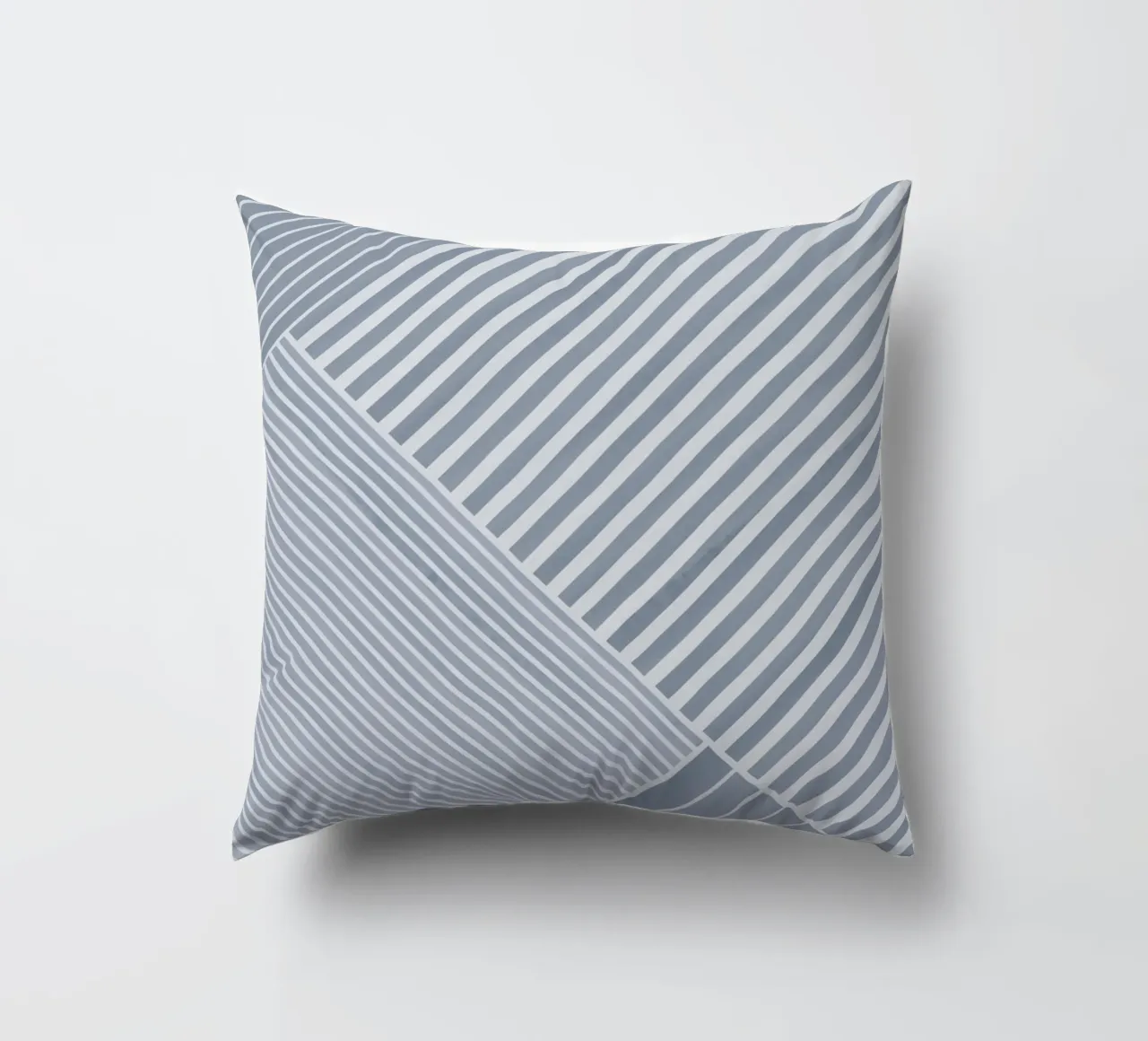 Azzurro e bianco a strisce cuscino da Melloi Art Print