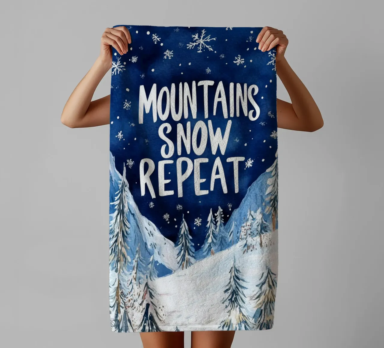 Mountains Snow Repeat No 2 asciugamano da bagno da treechild