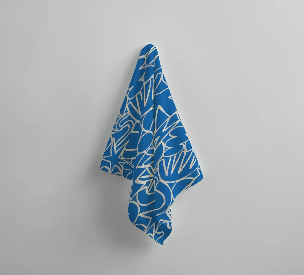 Dancing Shapes (Blue) asciugamano da bagno da treechild