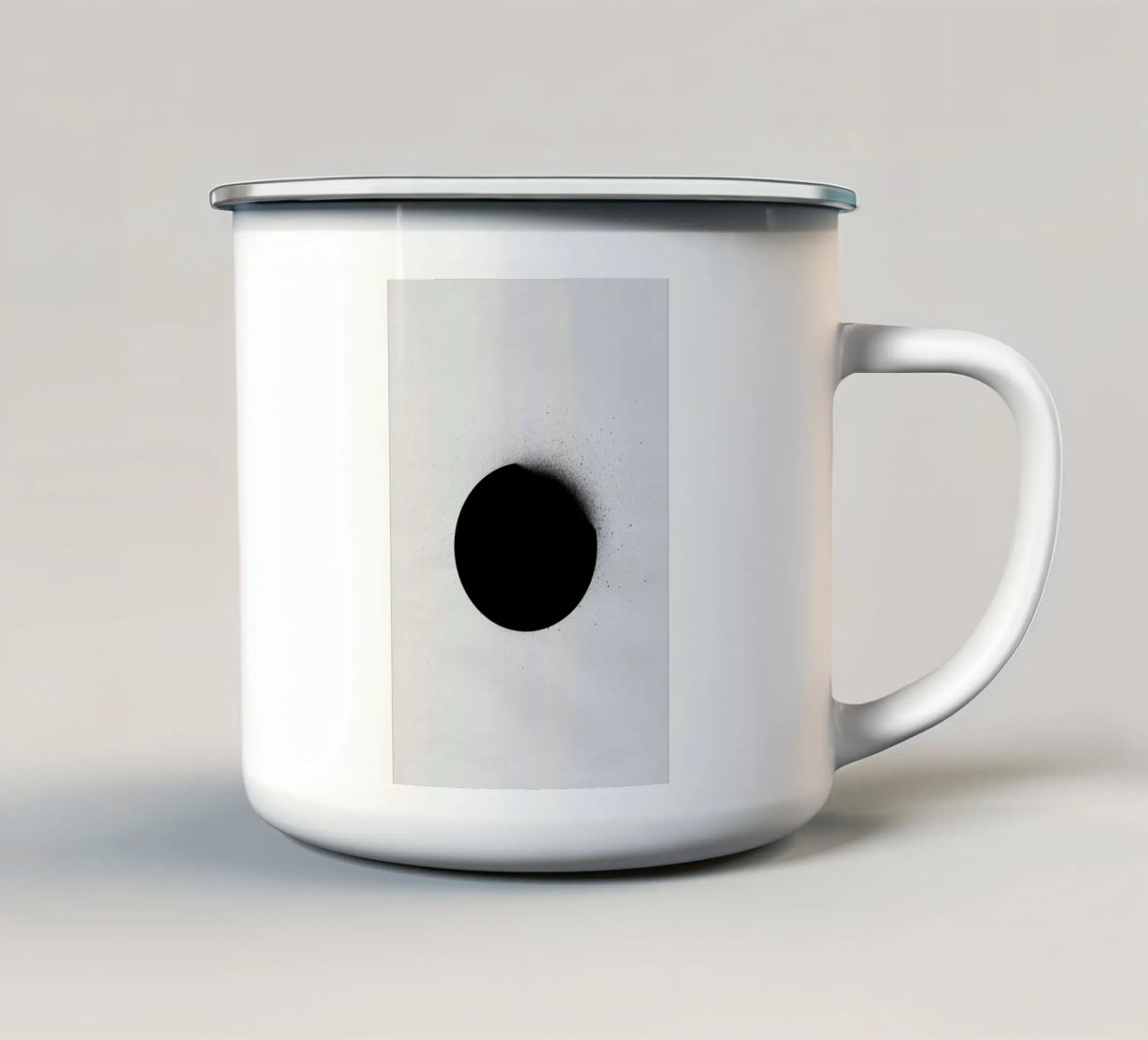 Black 01 tazza in smalto da STUDIO LEEMO