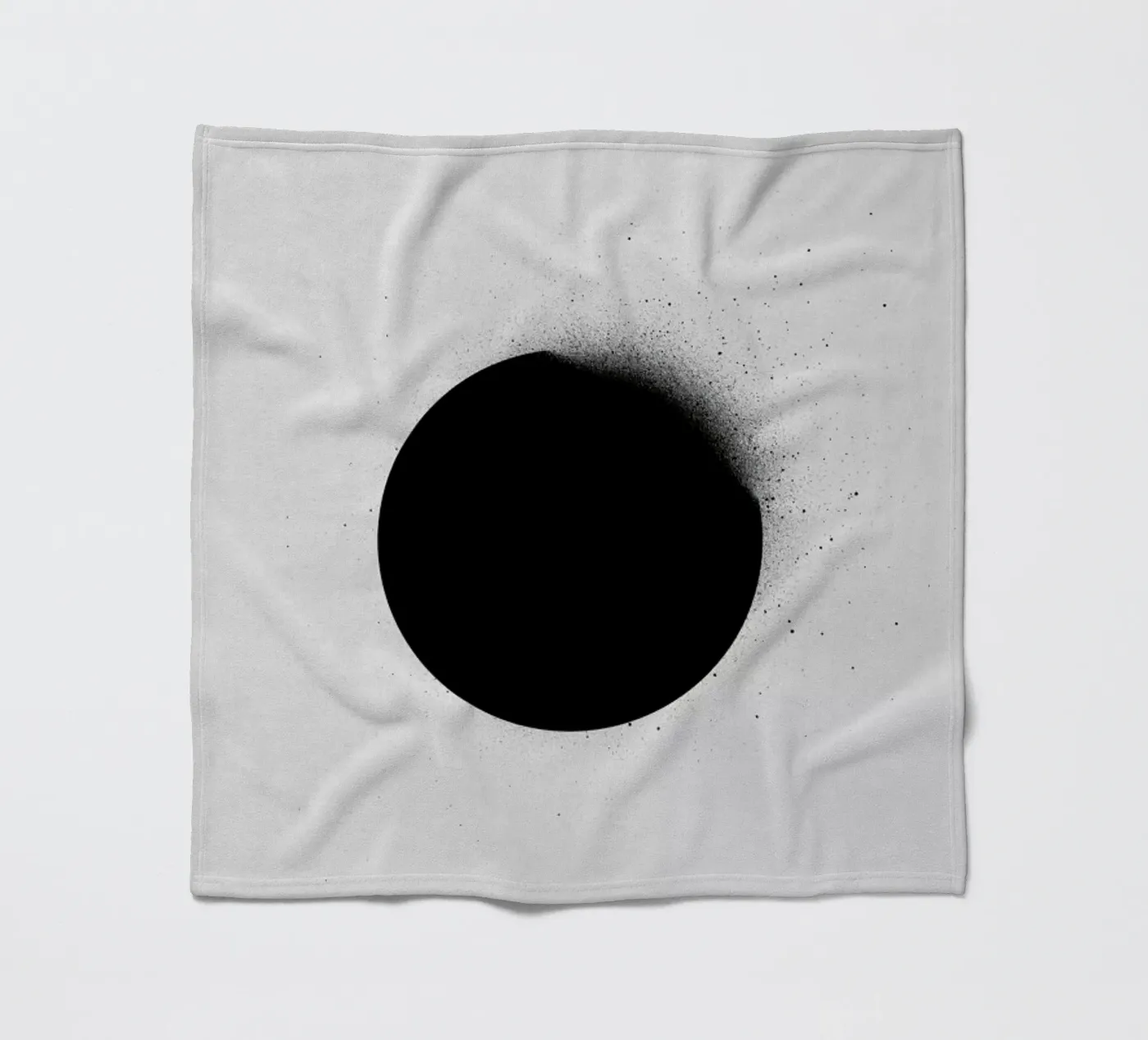 Black 01 Fleecedecke von STUDIO LEEMO