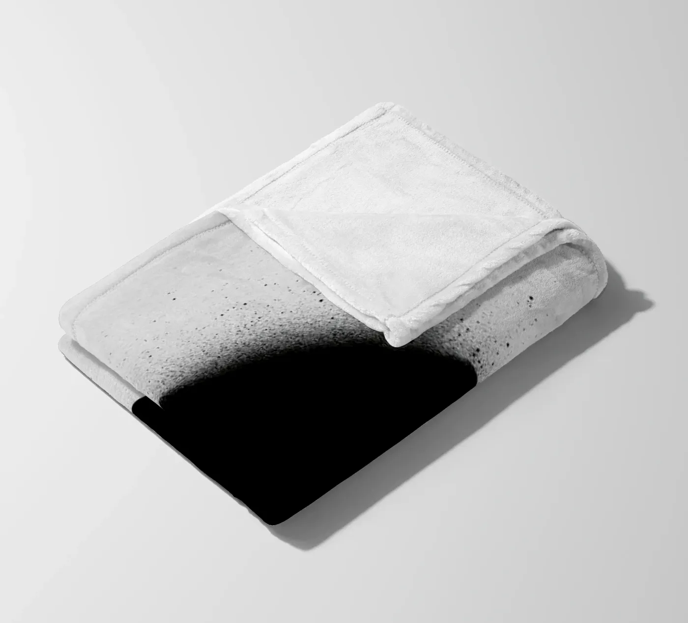 Black 01 Fleecedecke von STUDIO LEEMO