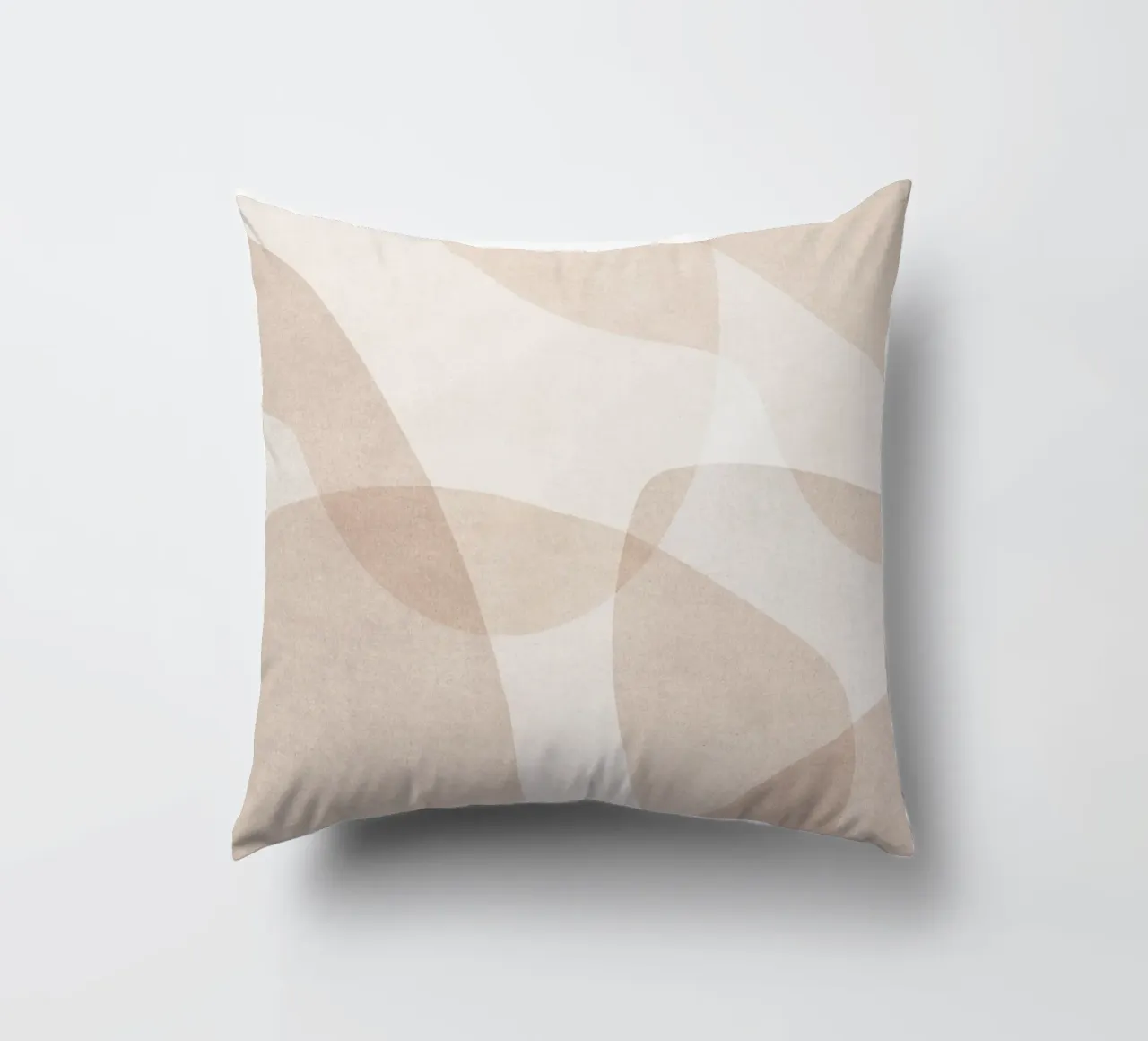 Forme astratte stratificate beige e marrone chiaro cuscino da Melloi Art Print