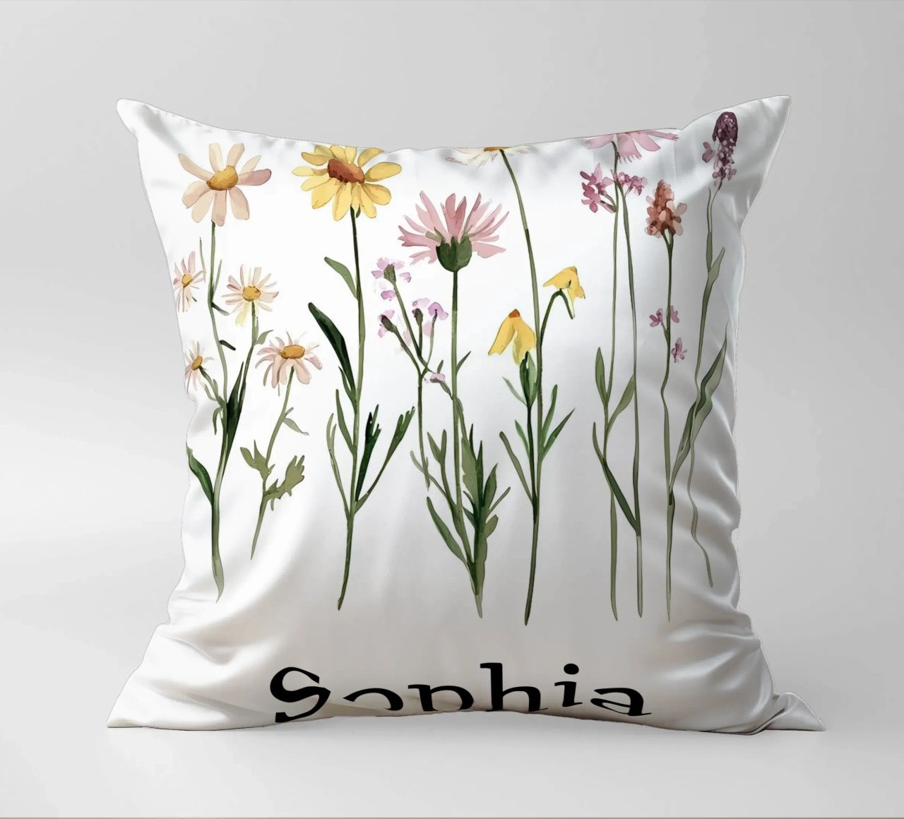 Pastel Wilde bloemen kussen van Olga Wildrose