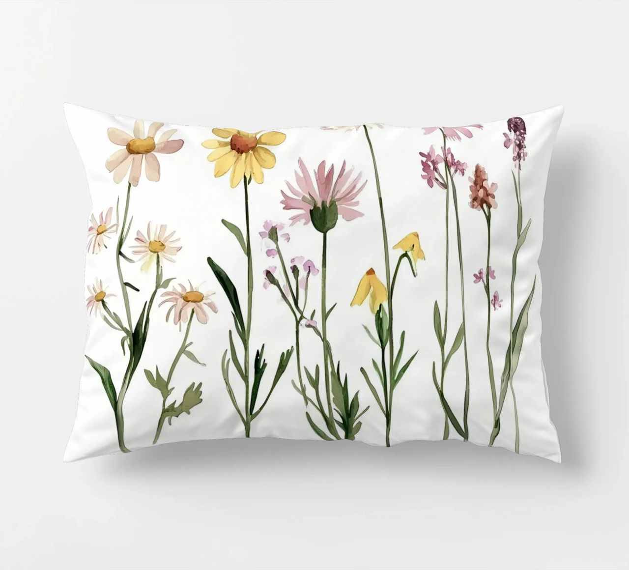 Pastel Wilde bloemen kussen van Olga Wildrose