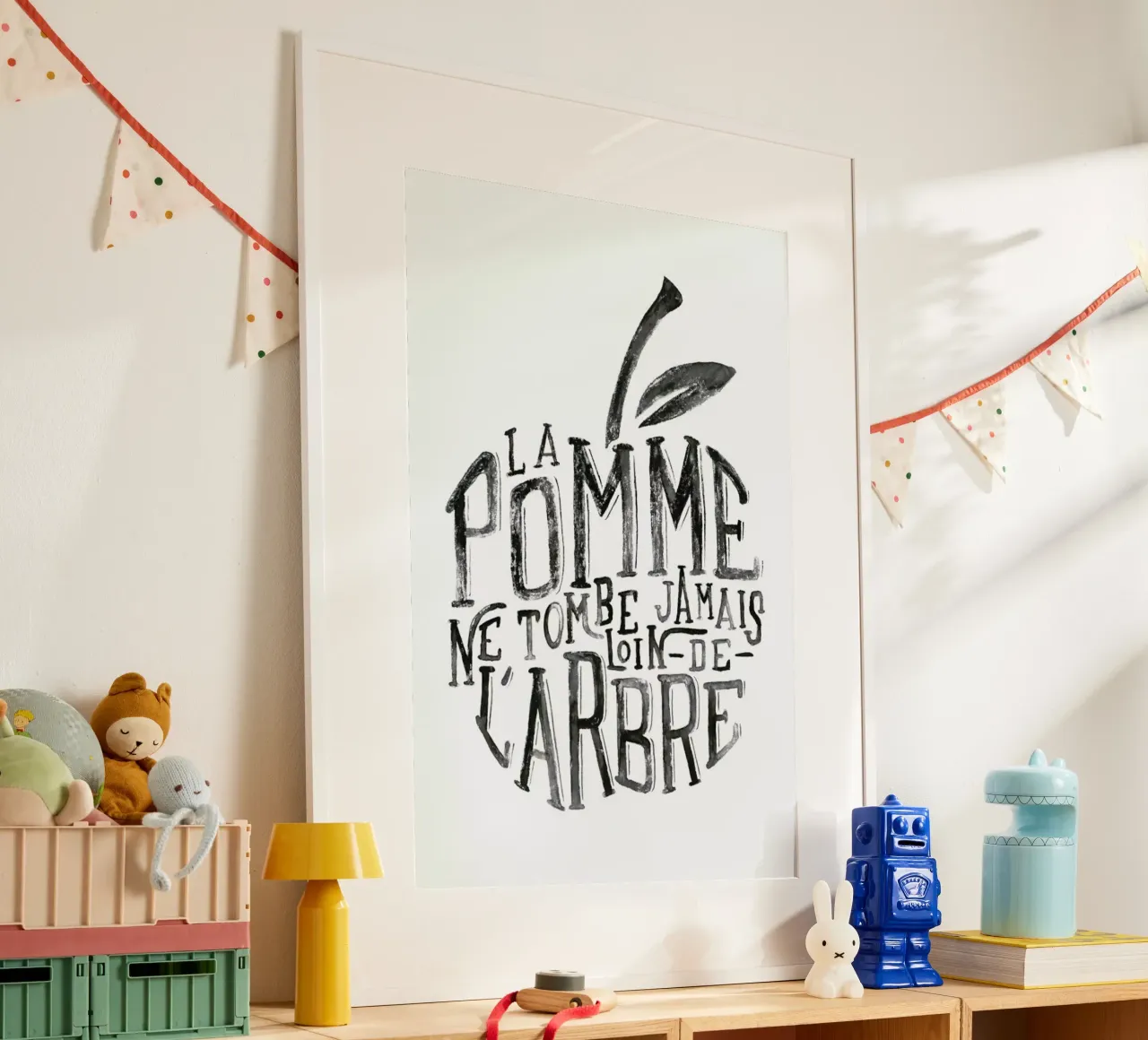 La pomme et l'arbre poster con telaio in alluminio da JONATTEND