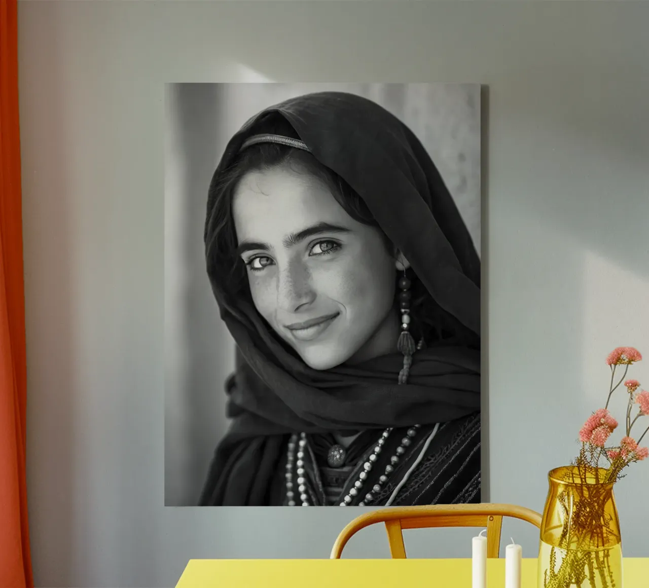 Illi - Ritratto di una giovane donna amazigh tela con Cornice a cassetta da Amazigh