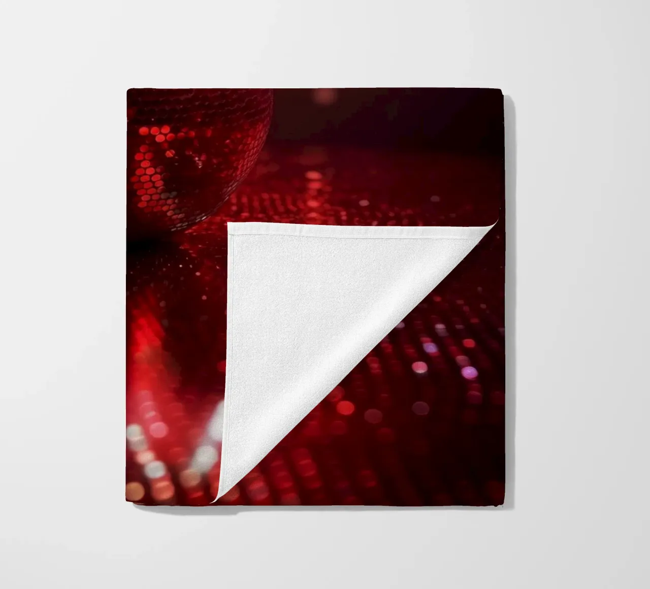 Sparkling Devils Red Hot Disco Night Ball Apple telo mare da Modern Muse
