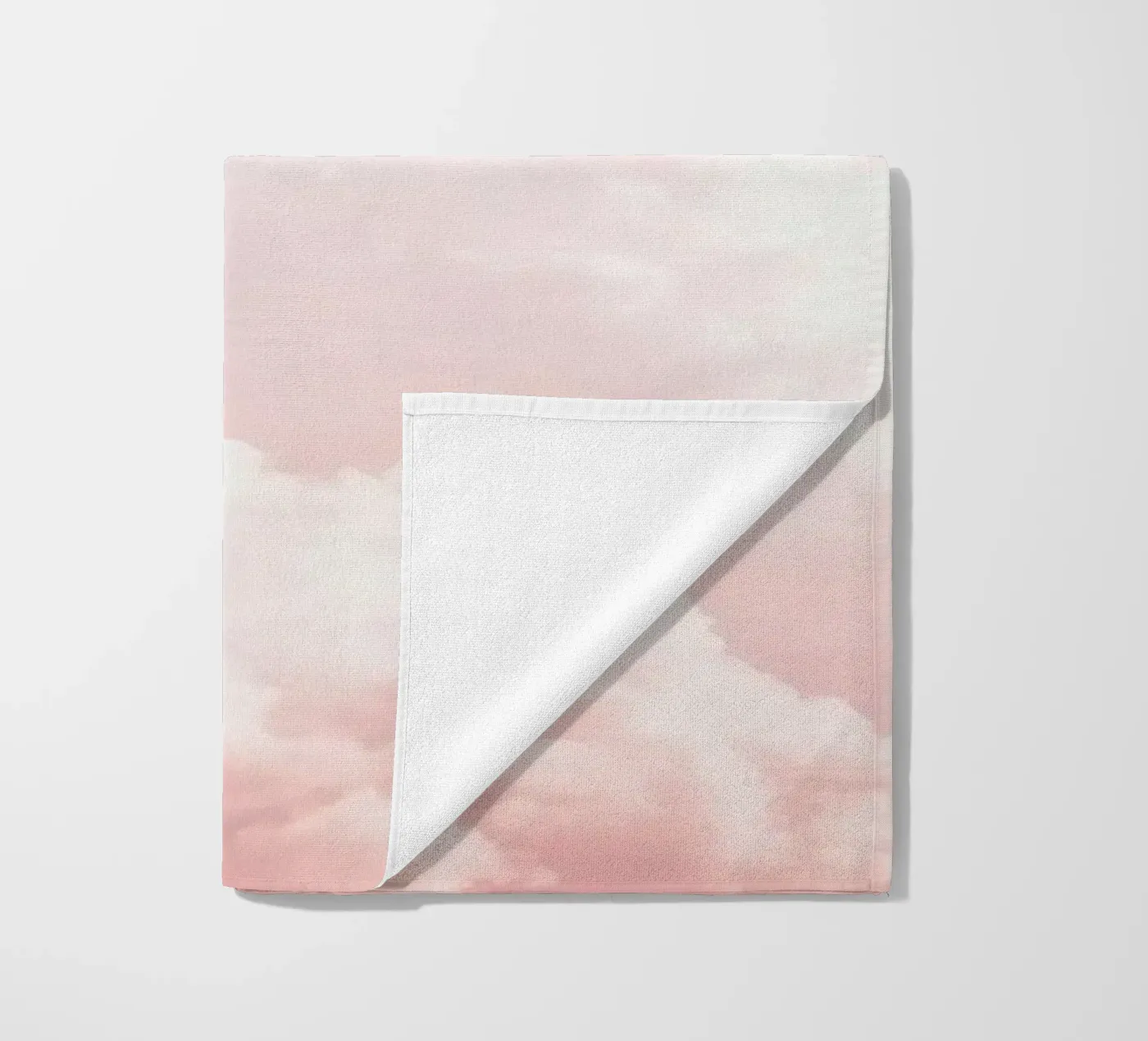 Blush Cloudscape Charm telo mare da Modern Muse