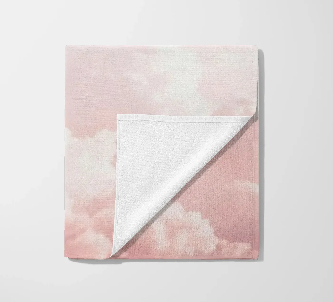 Blush Cloudscape Charm telo mare da Modern Muse