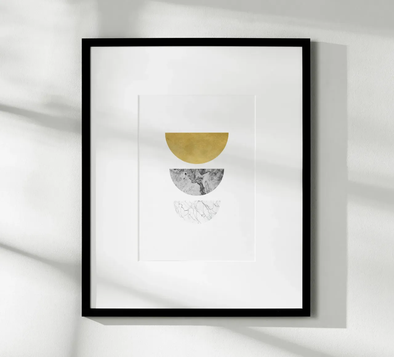 Arte da parete minimalista a semicerchi in oro e marmo poster con telaio in legno da kookiepixel