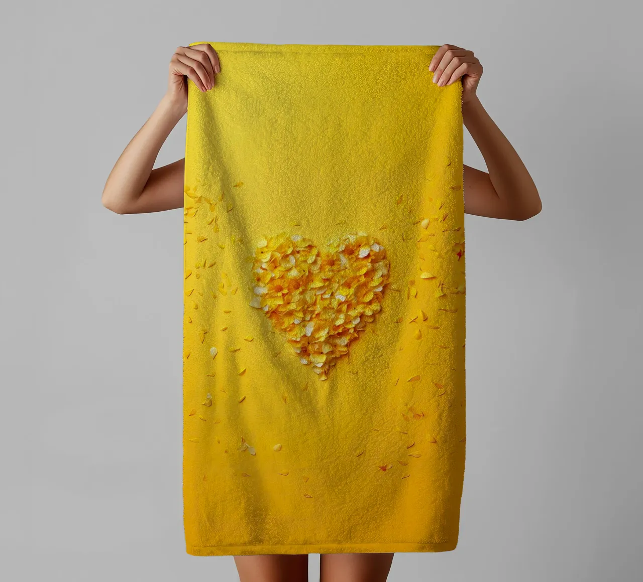 Cœur d'amour jaune serviette de bain de Modern Muse